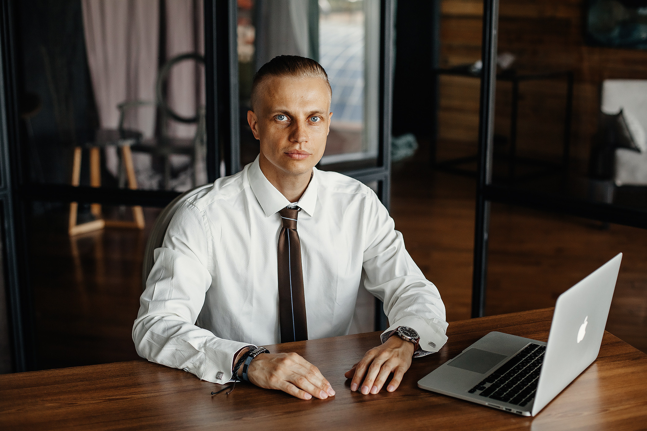 Бизнес консультант: Александр Середин. Свадебный фотограф Александр Воронов — Белгород, Воронеж, Москва