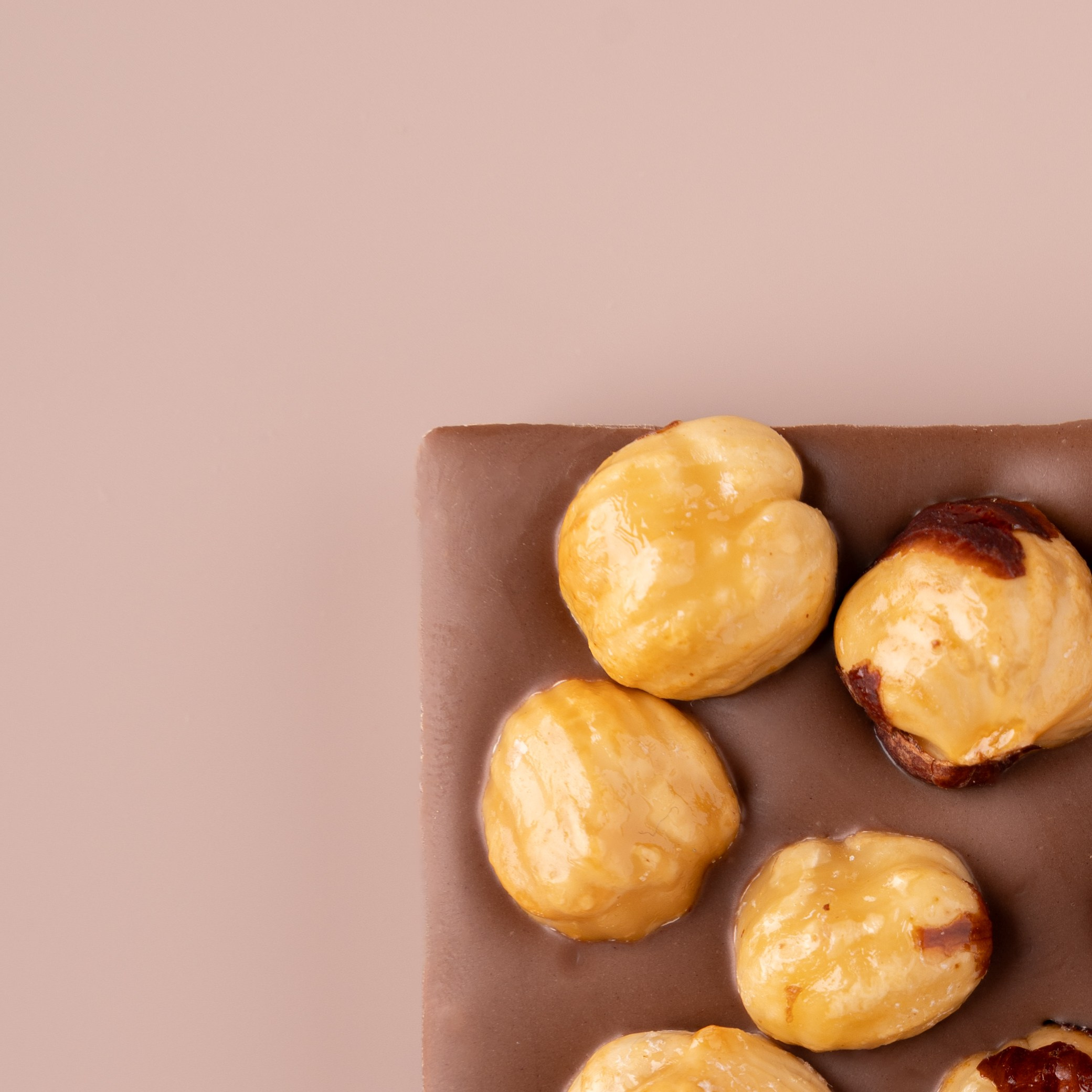 Съёмка шоколада для маркетплейса ozon и wildberries, и для социальных сетей. Предметный фотограф Санкт-Петербург