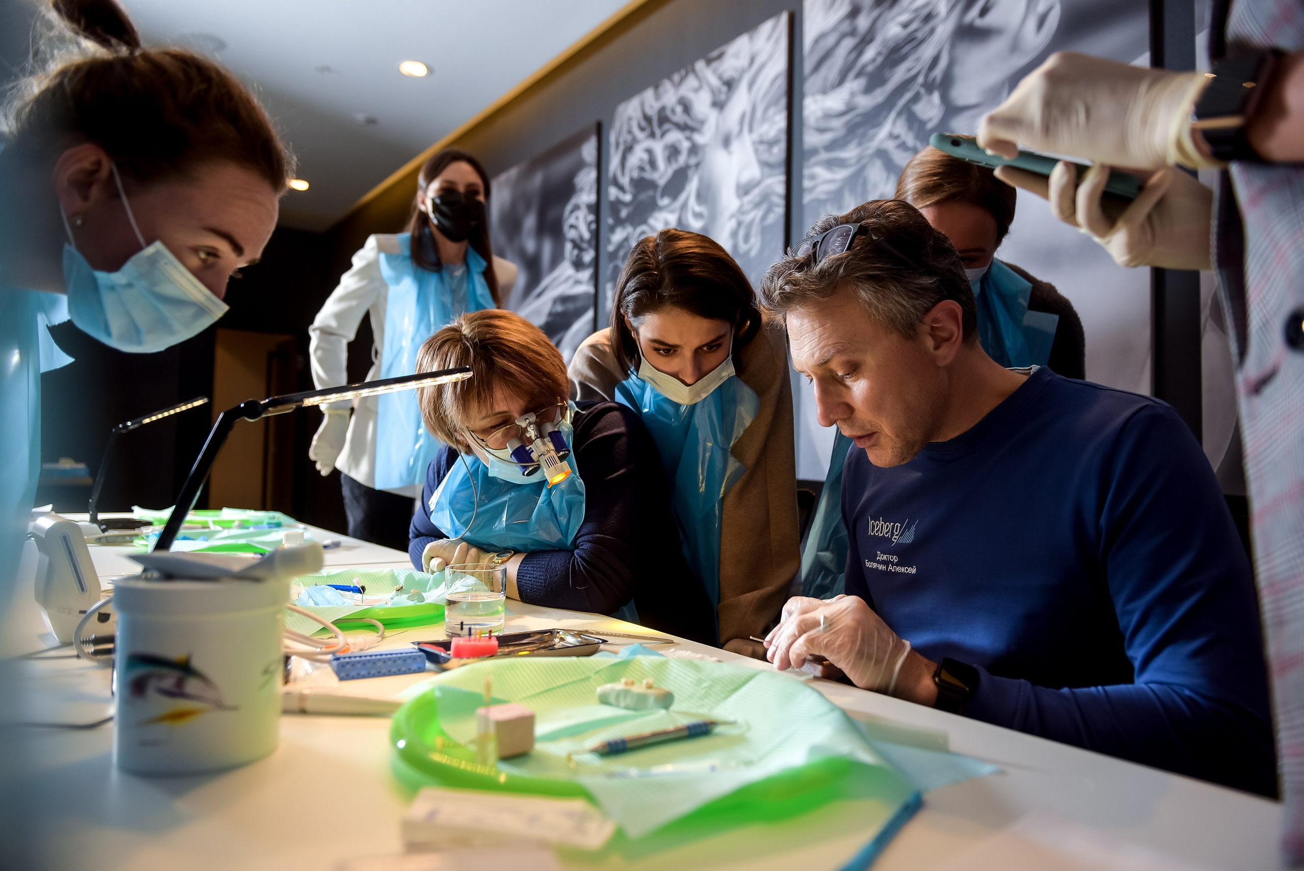 Курсы и тренинги. Анастасия Петрович фотограф, фотокорреспондент в Москве и Санкт-Петербурге. Фотосъёмка репортажа, мероприятия, корпоративная съёмка, контент