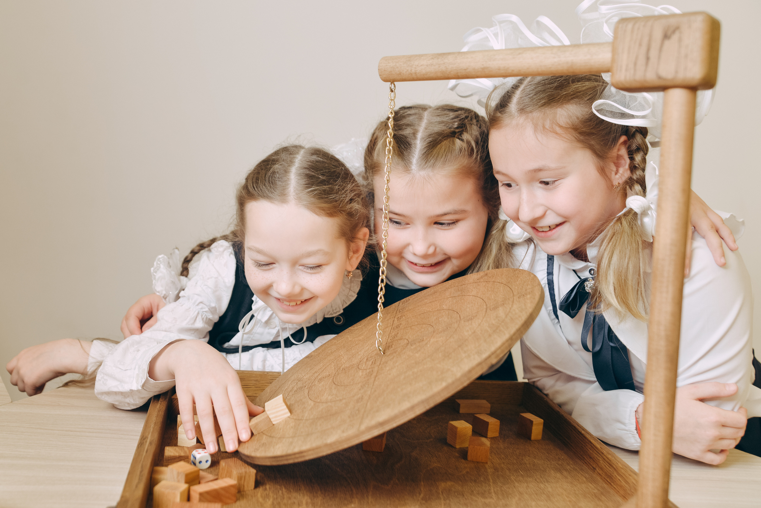 Начальная школа. Современные выпускные альбомы. Воткинск