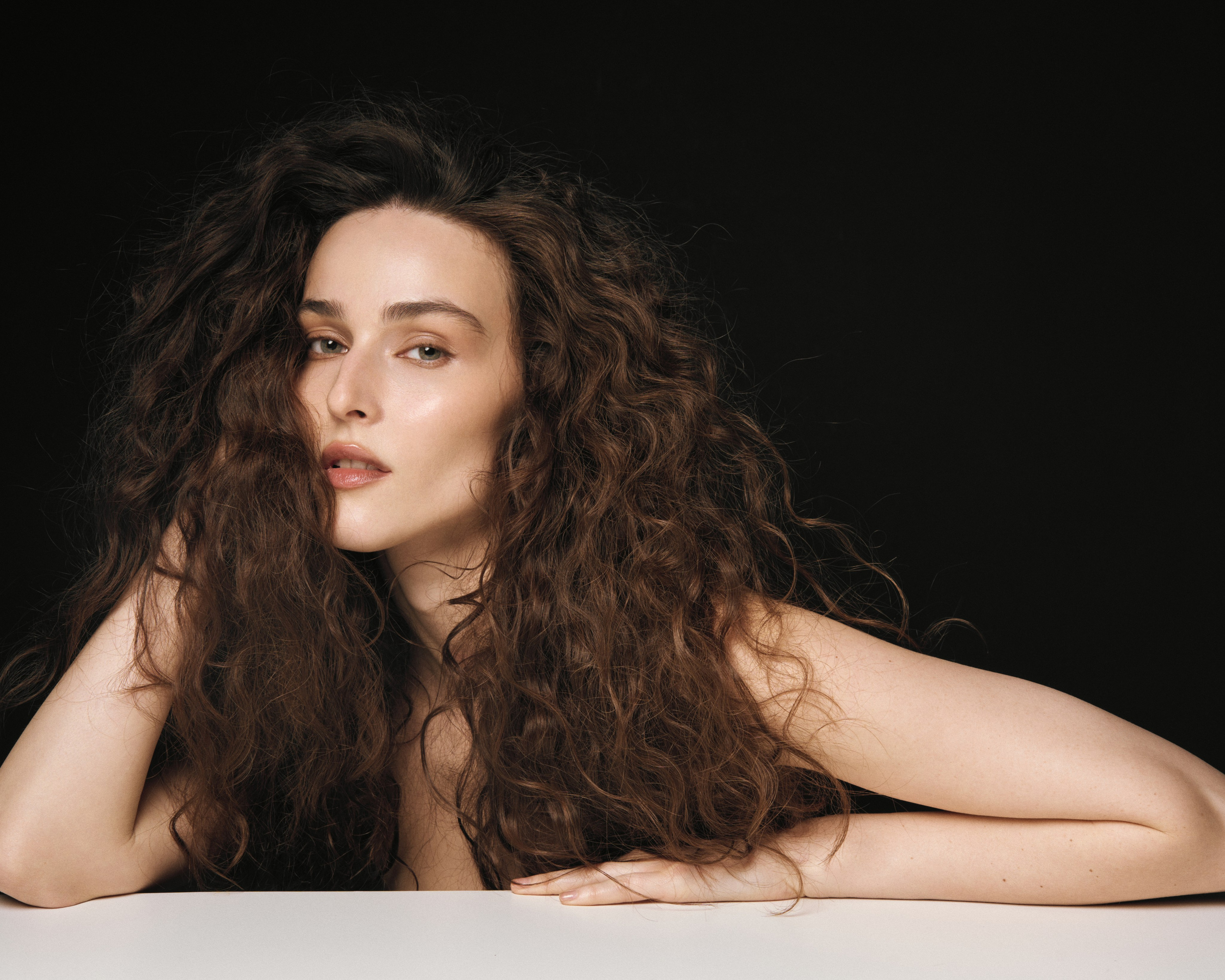 VICTORIA (editorial). Anastasia Patshina