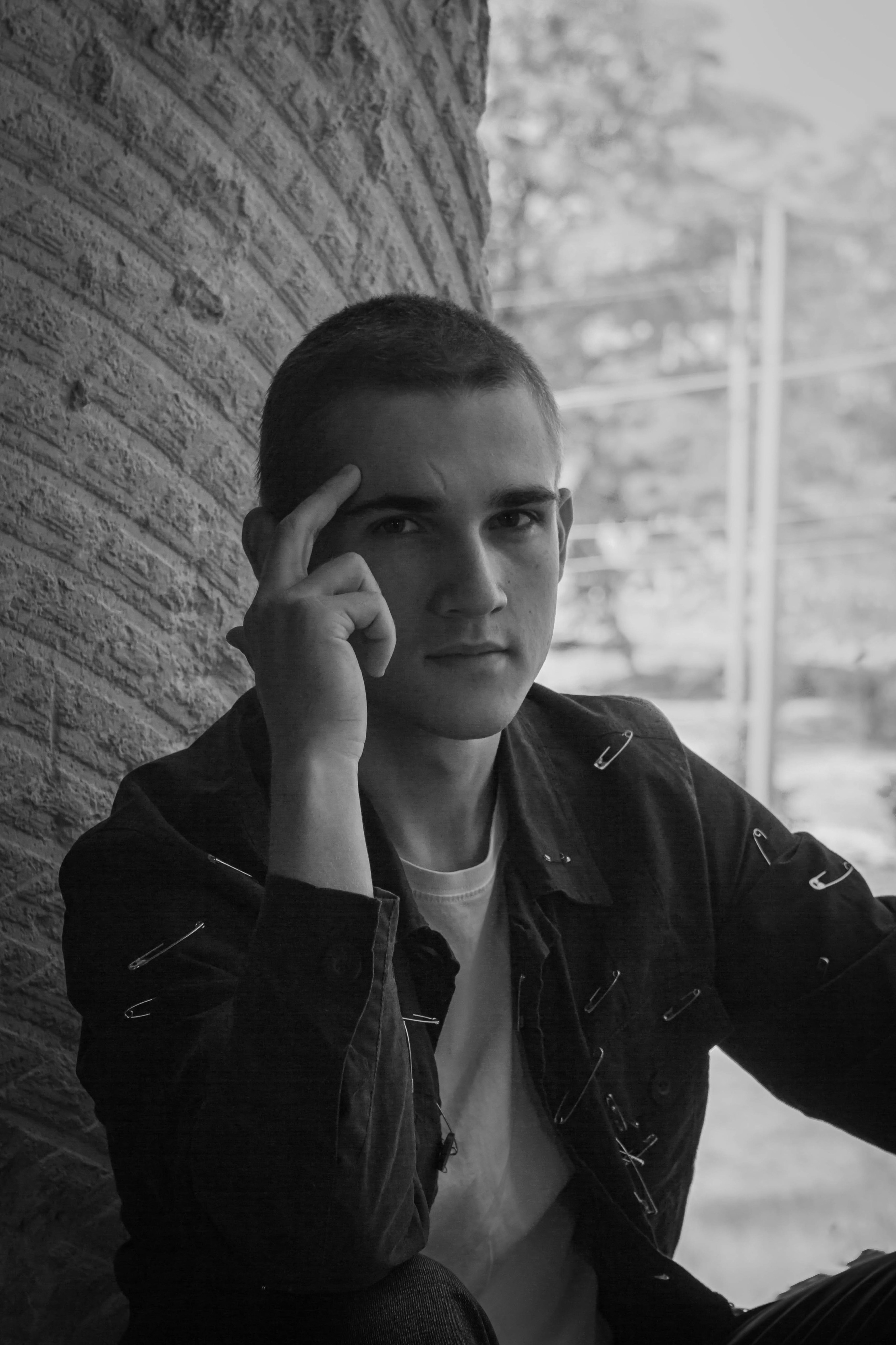 Кто-то. Аник фотограф Симферополь, Крым