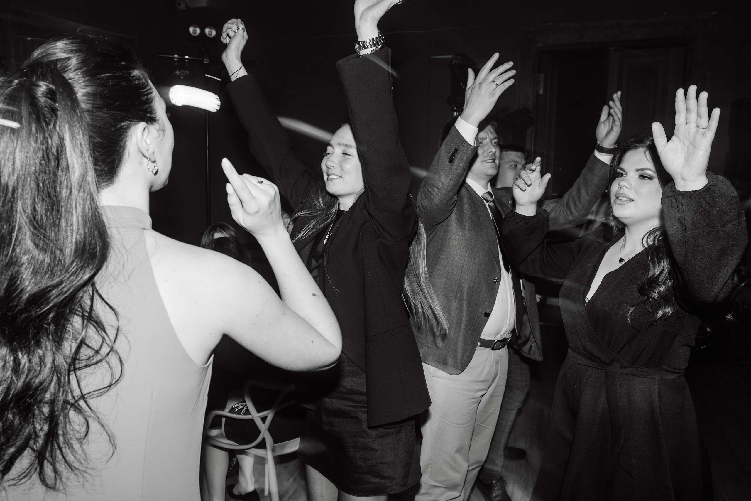 Свадебные серии — портфолио Эдуарда Смирнова | Живые эмоции и стильные кадры. Свадебный фотограф в Нижнем Новгороде — Эдуард Смирнов