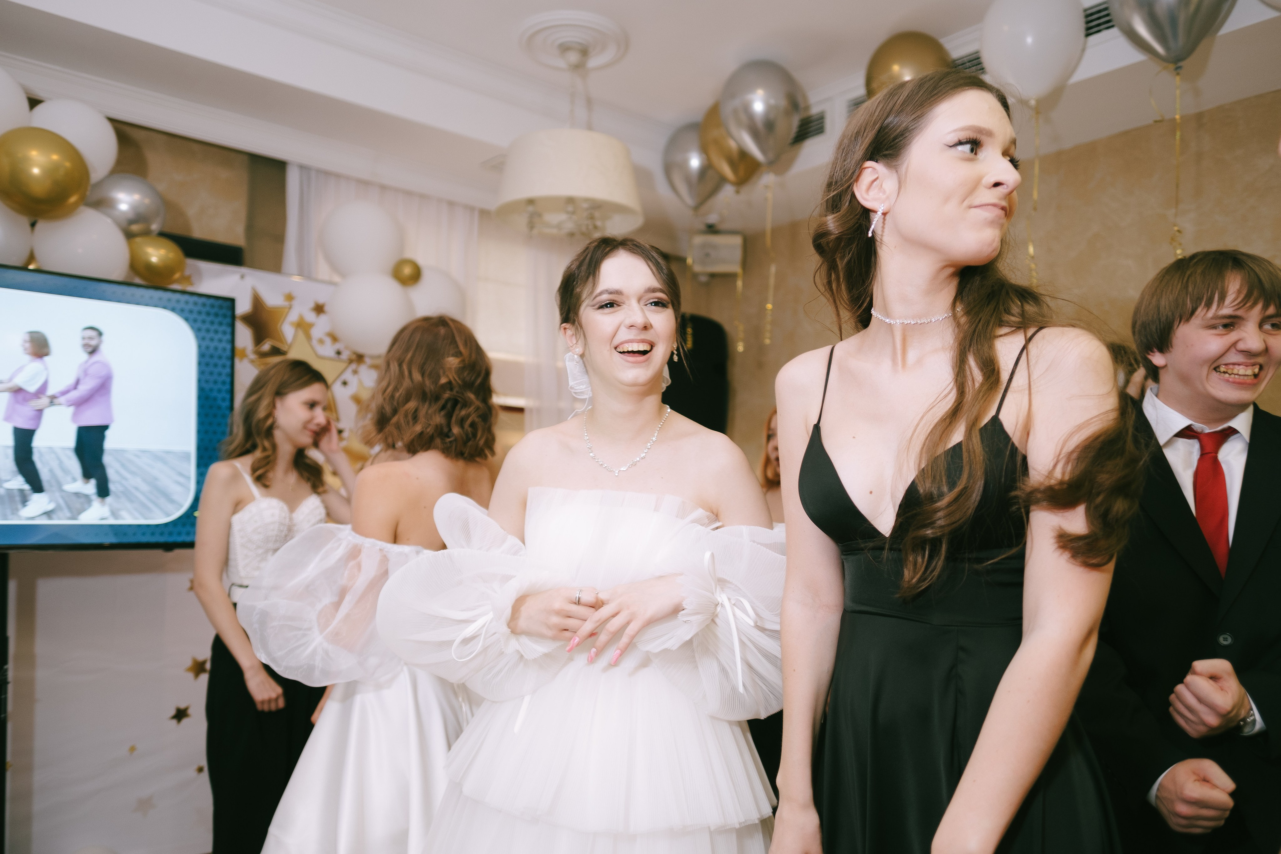 Выпускной школа 33. Свадебный и репортажной фотограф Денис Ожигин в Краснодаре и Краснодарском крае