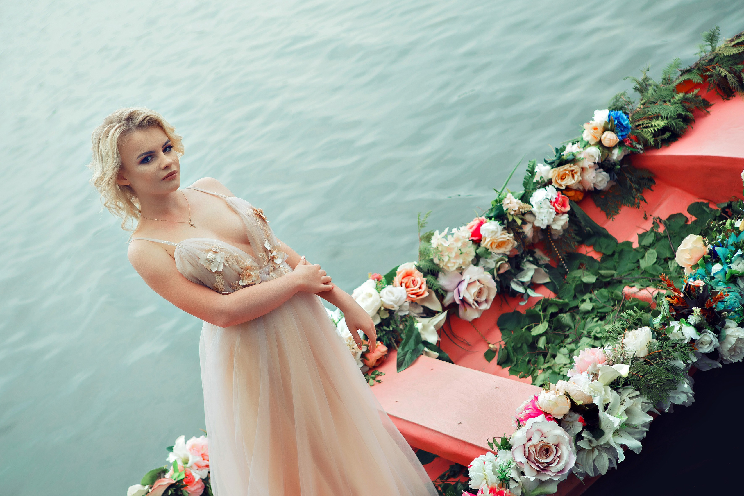 Цветочная Лодка. Свадебный и портретный Фотограф в Липецке Дмитрий Котюков