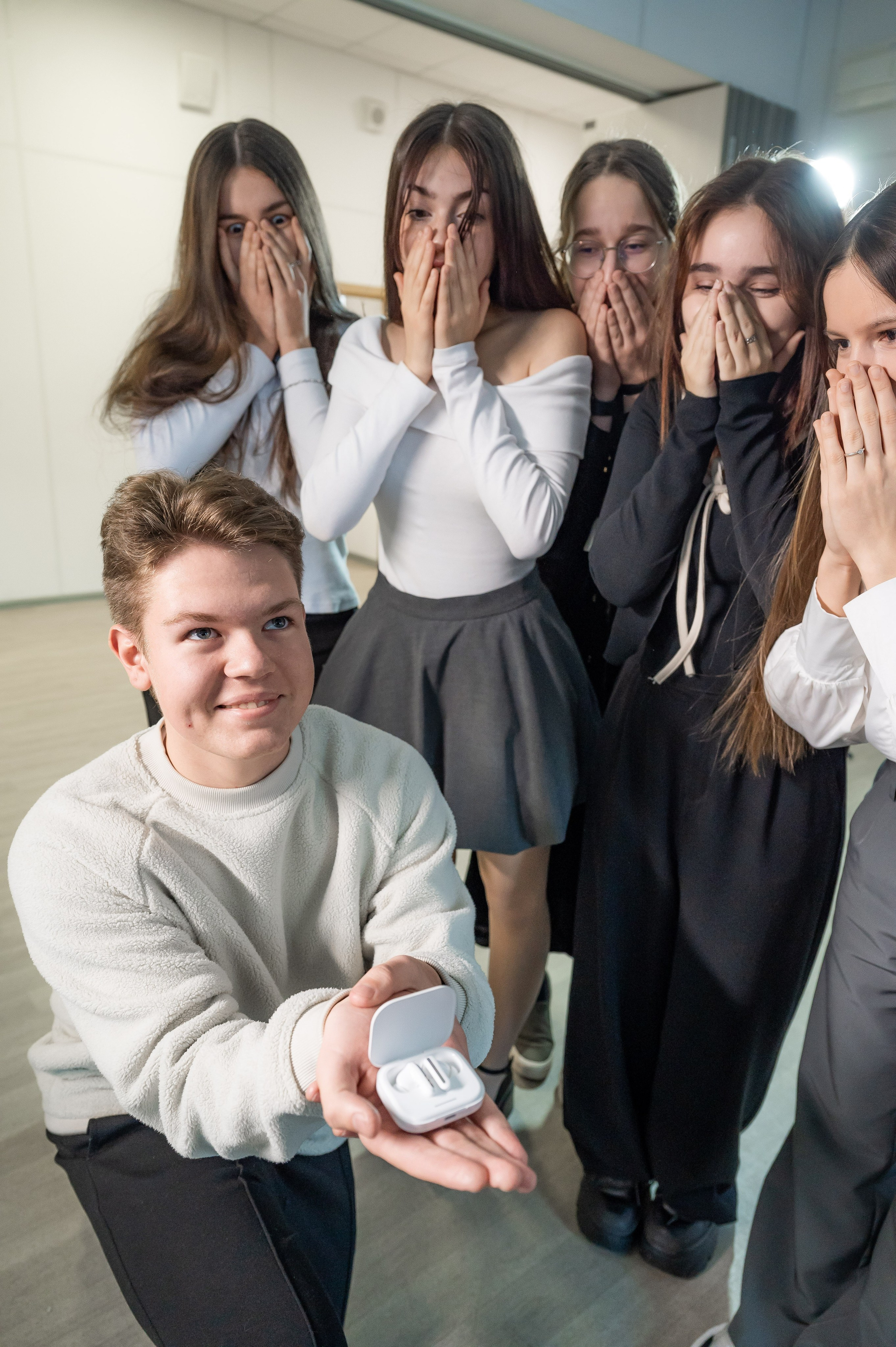 Школьникам. Антон и Татьяна Денисенко