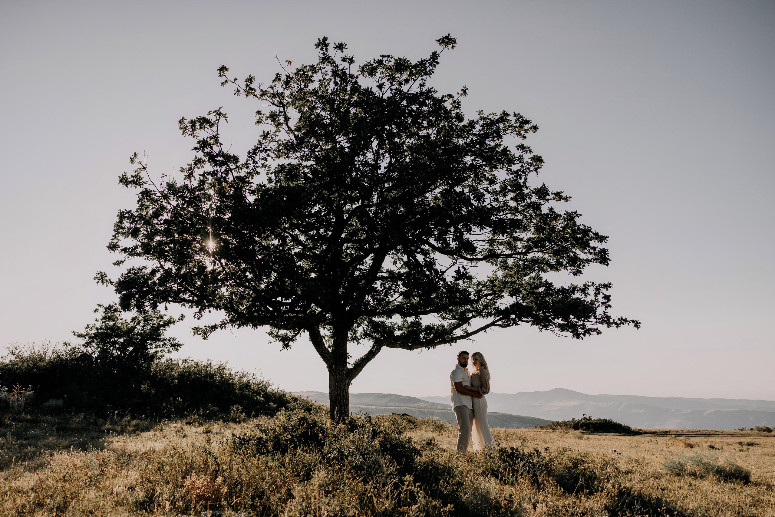 Фотосессия в горах прекрасной пары АРТЕМ & АЛЕСЯ. Свадебный фотограф в Махачкале Иван Айвазян