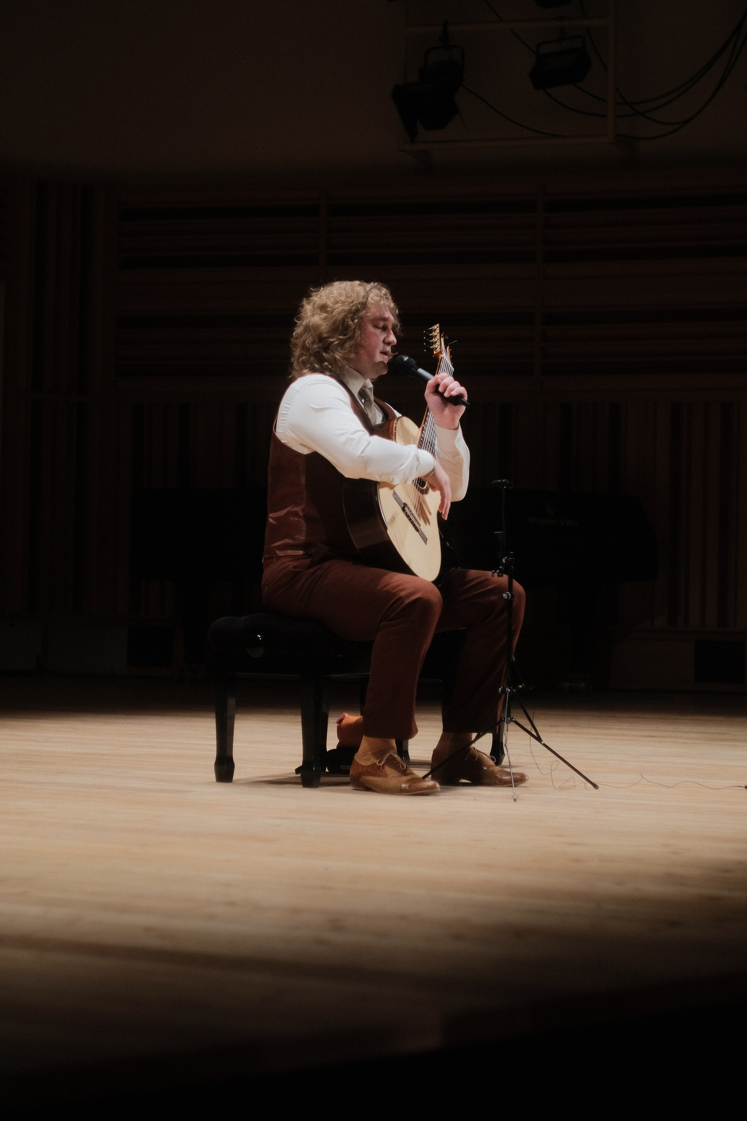 Гитарный концерт Романа Зорькина. Goncharov Tim