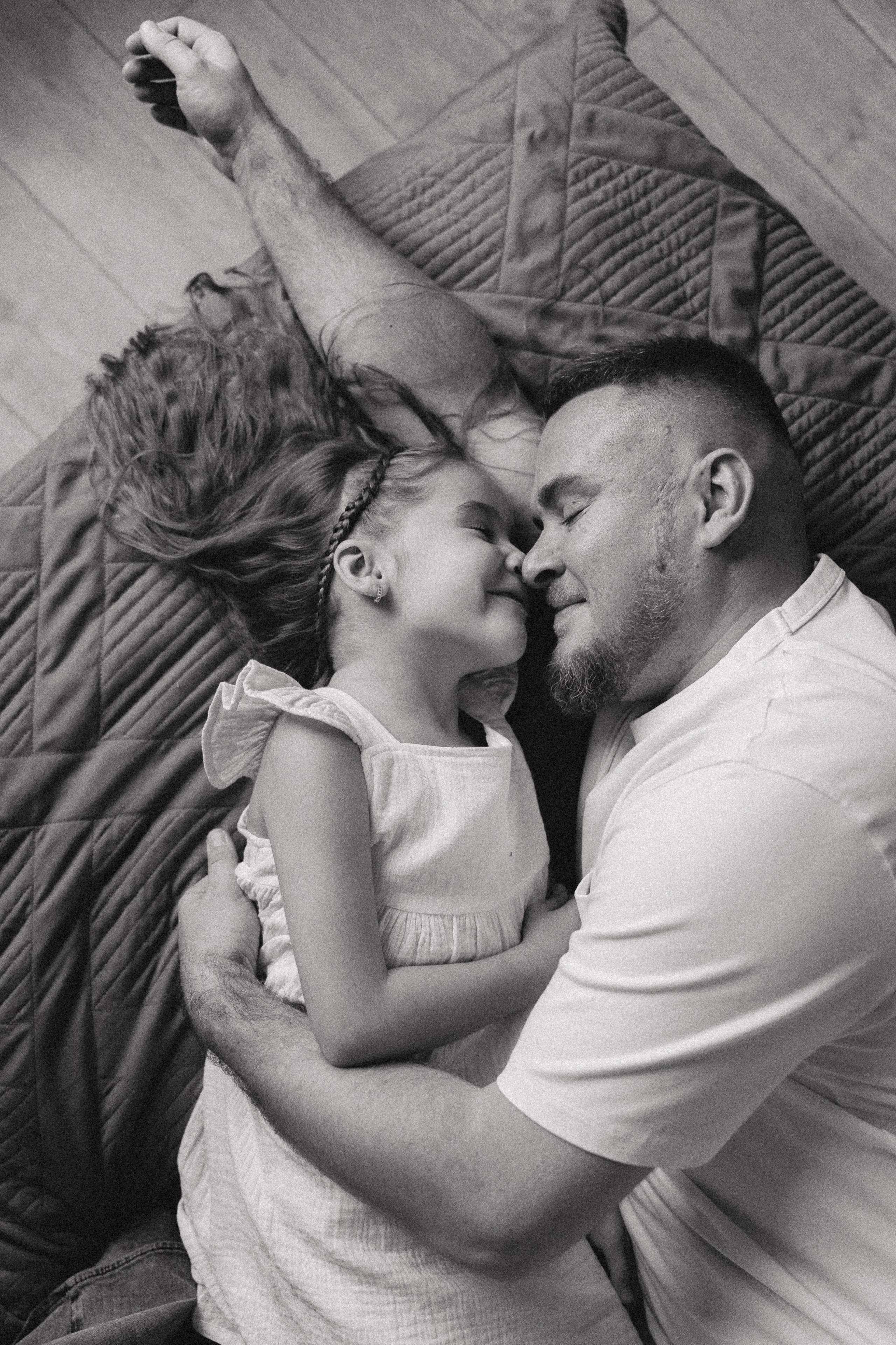 Паша, Ксюша, Тая и Мирон. Семейный фотограф • Домашние съемки в Нижнем Новгороде