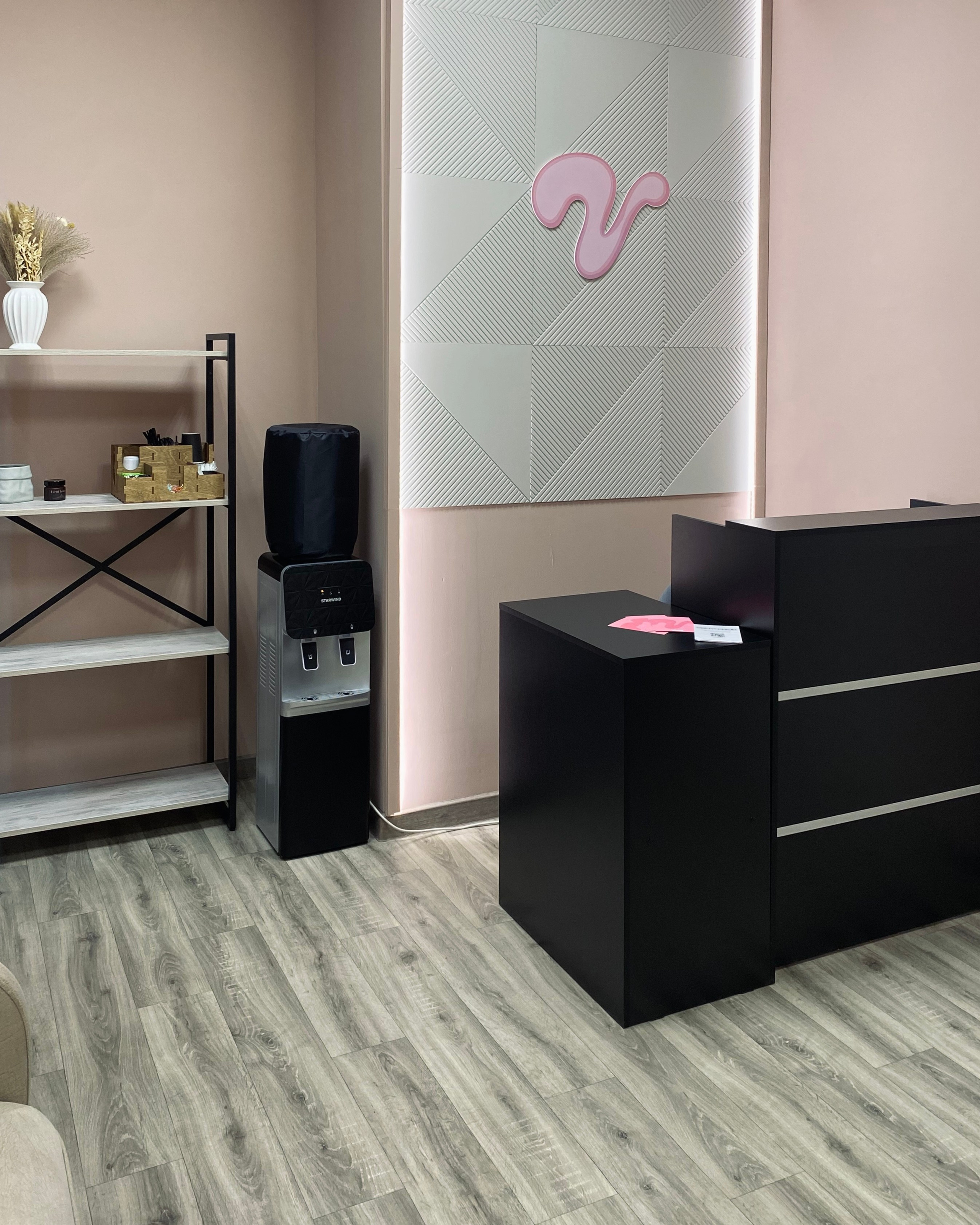 КАК НАС НАЙТИ. Vivid—студия автопортрета в Новосибирске