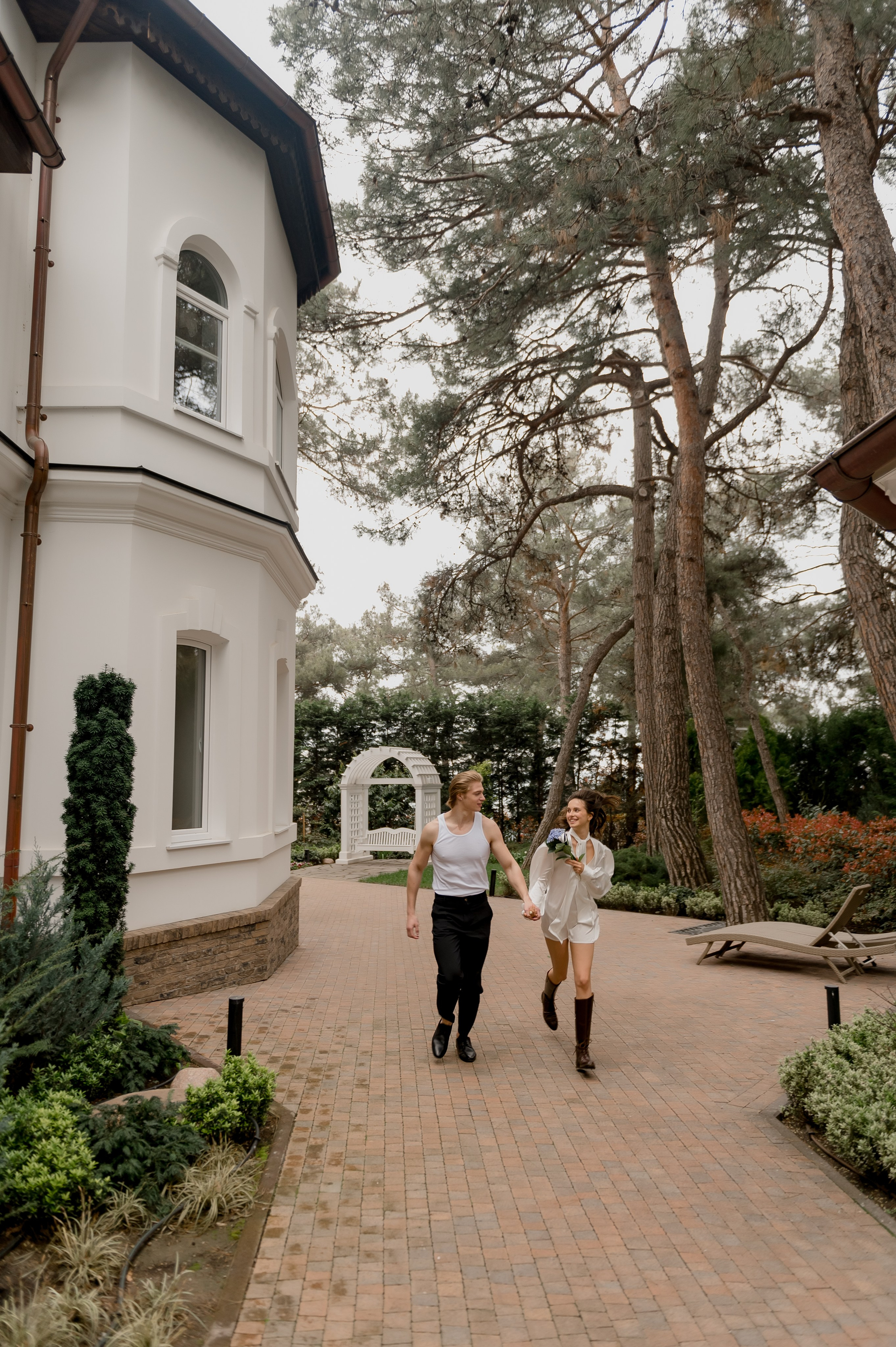 Виктор и Елена. Главная