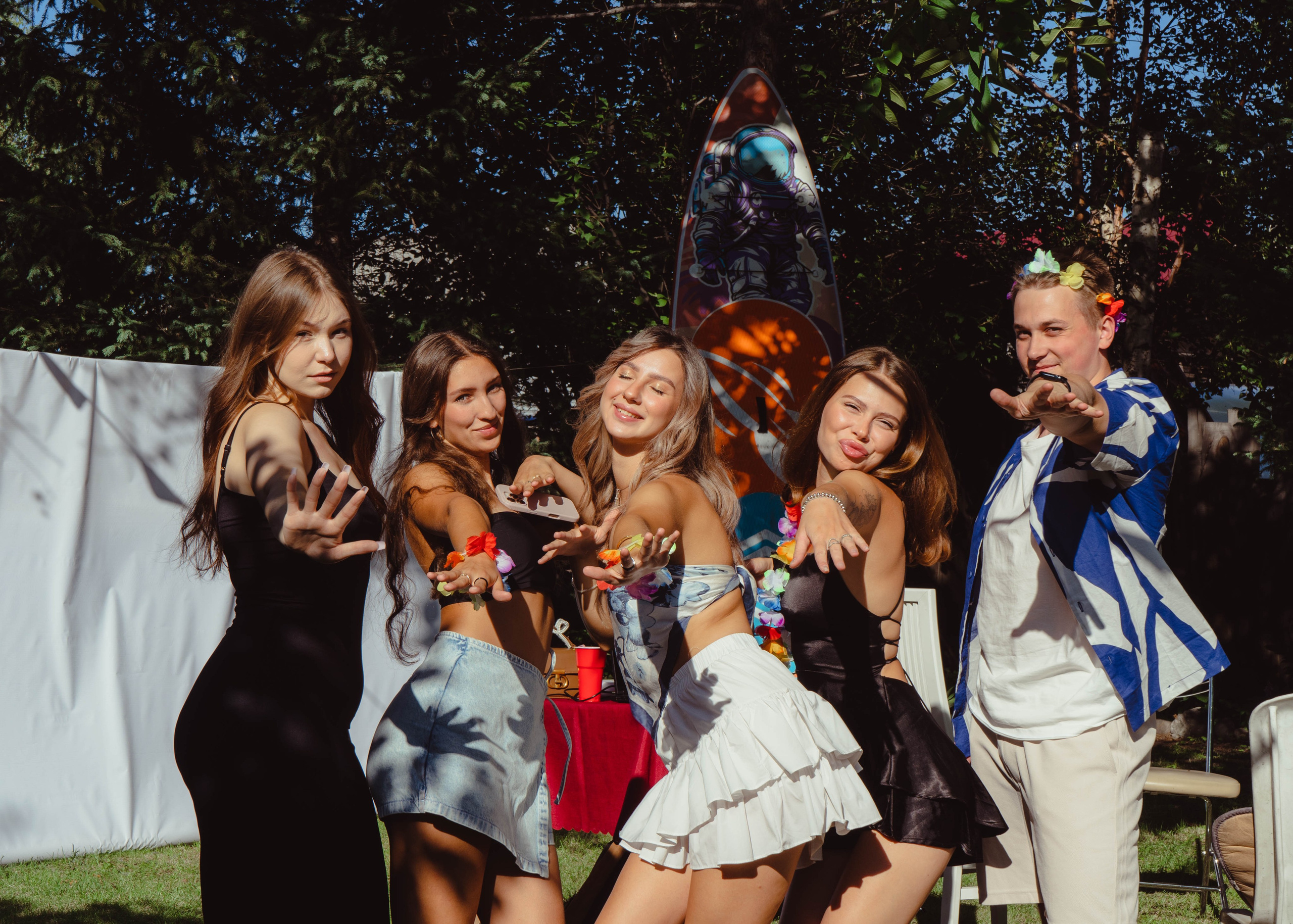 Гавайская вечеринка. Кир Анисин. Режиссер & фотограф