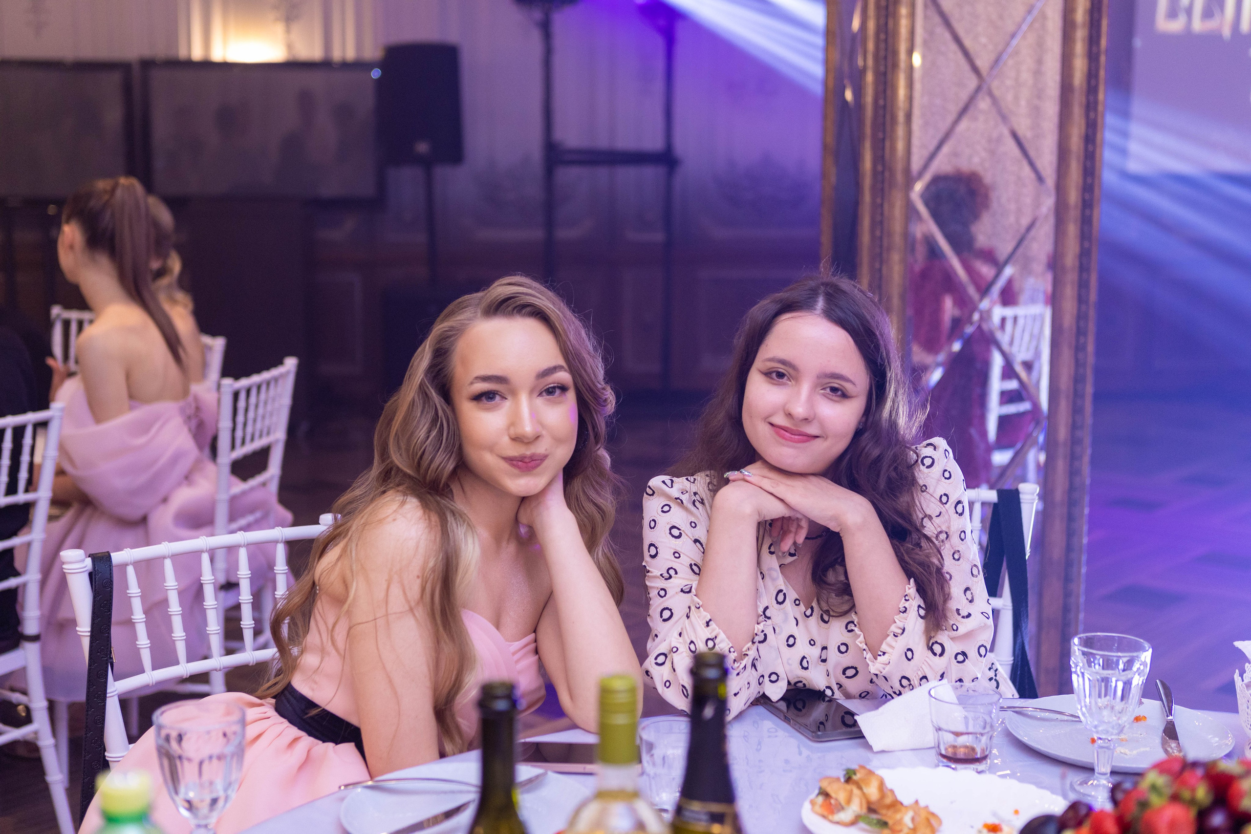 Выпускной 11а в Брудершафте 2025 г. Свадебный и предметный фотограф Ренат Каламперов