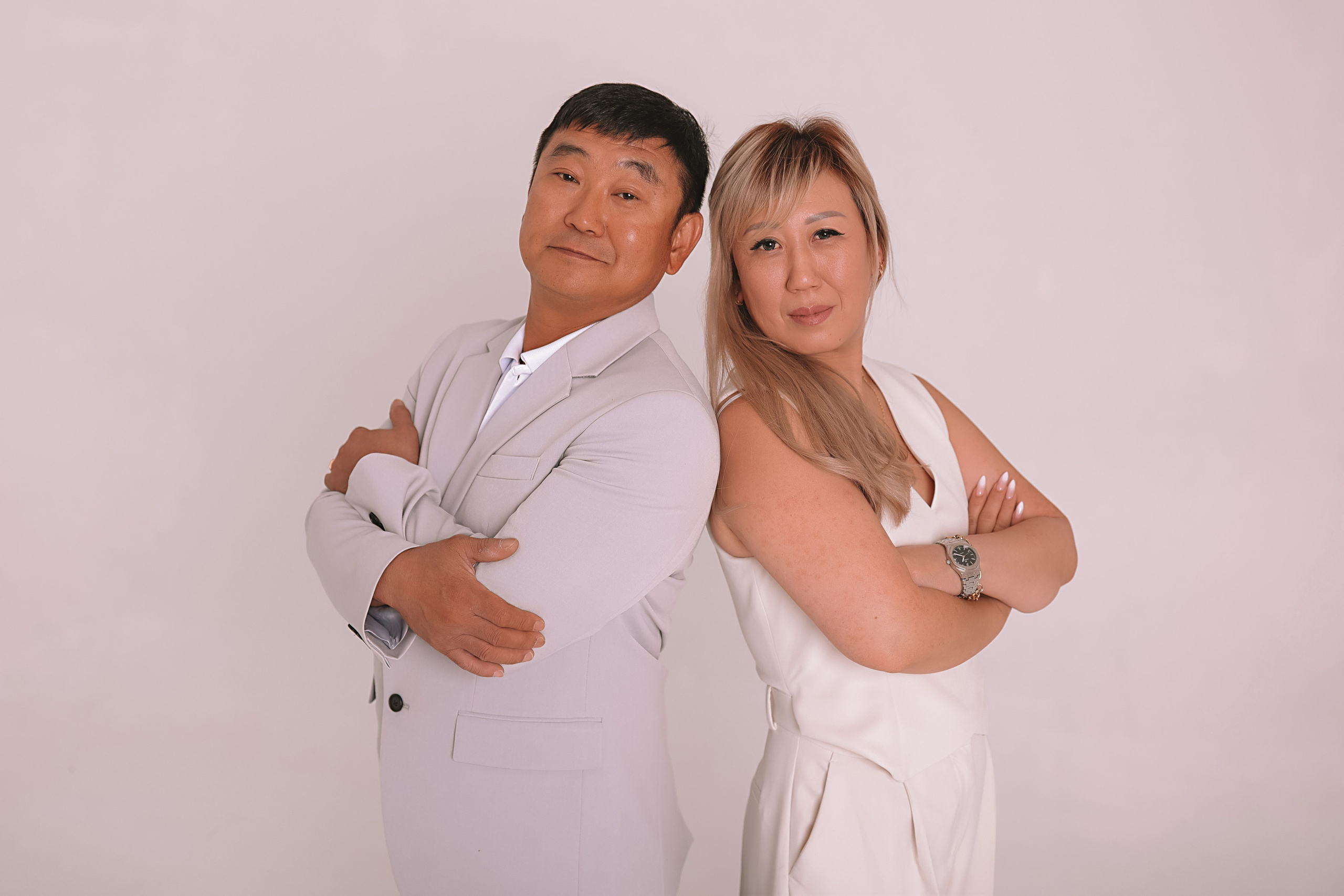 Айвазовский и парк дружбы народов. Семейный фотограф Тюмень, фотограф на роды Салмина Мария