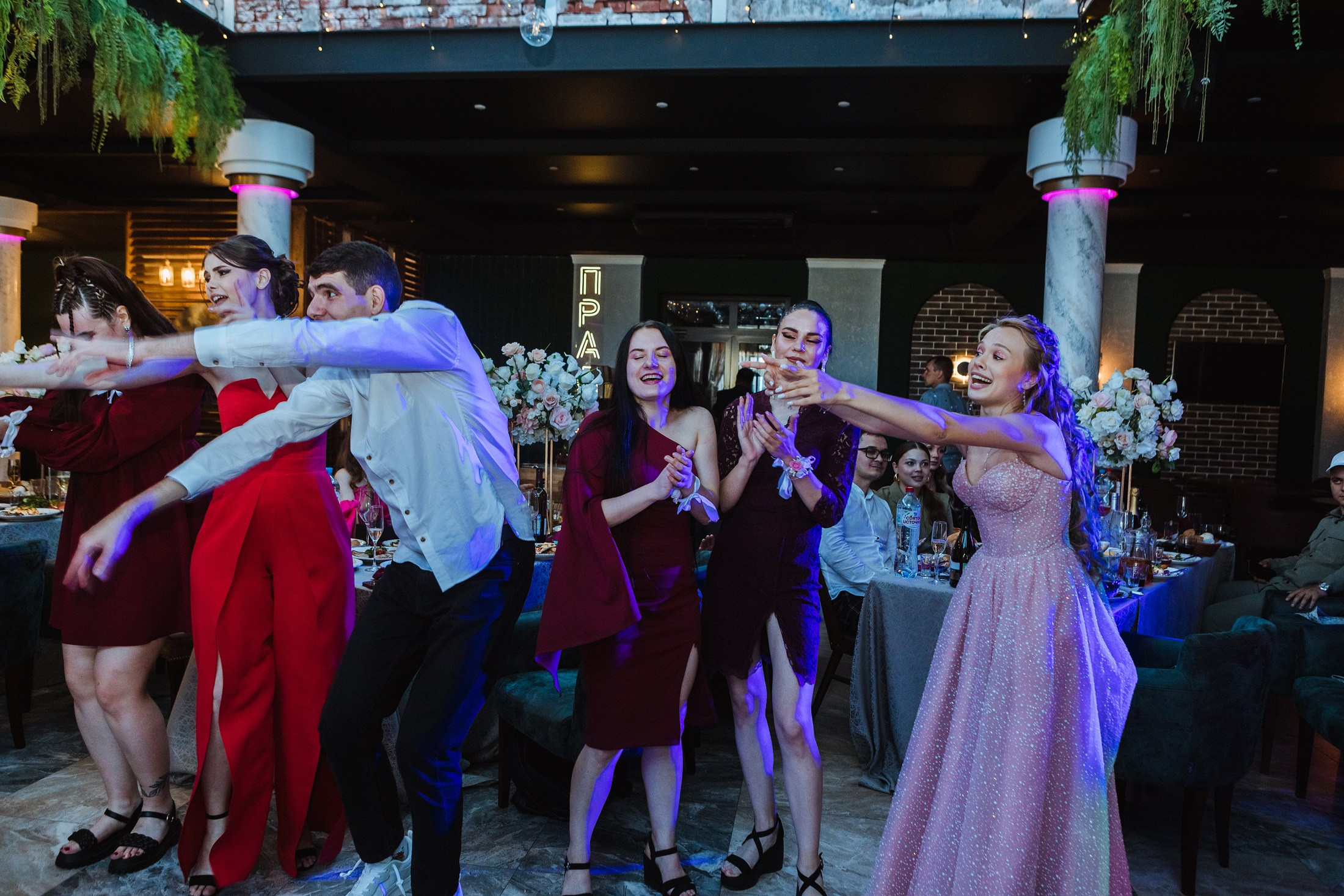 Александр и Ольга. Фотографы в городе Волгограде — Людмила Агеева и Алексей Околелов