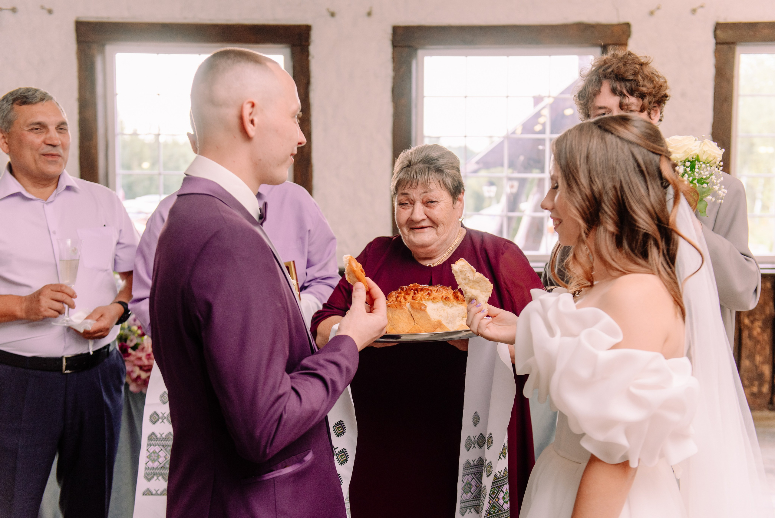 Юля и Саша — душевный банкет. Семейный и свадебный фотограф в Рязани Лиза Голованова