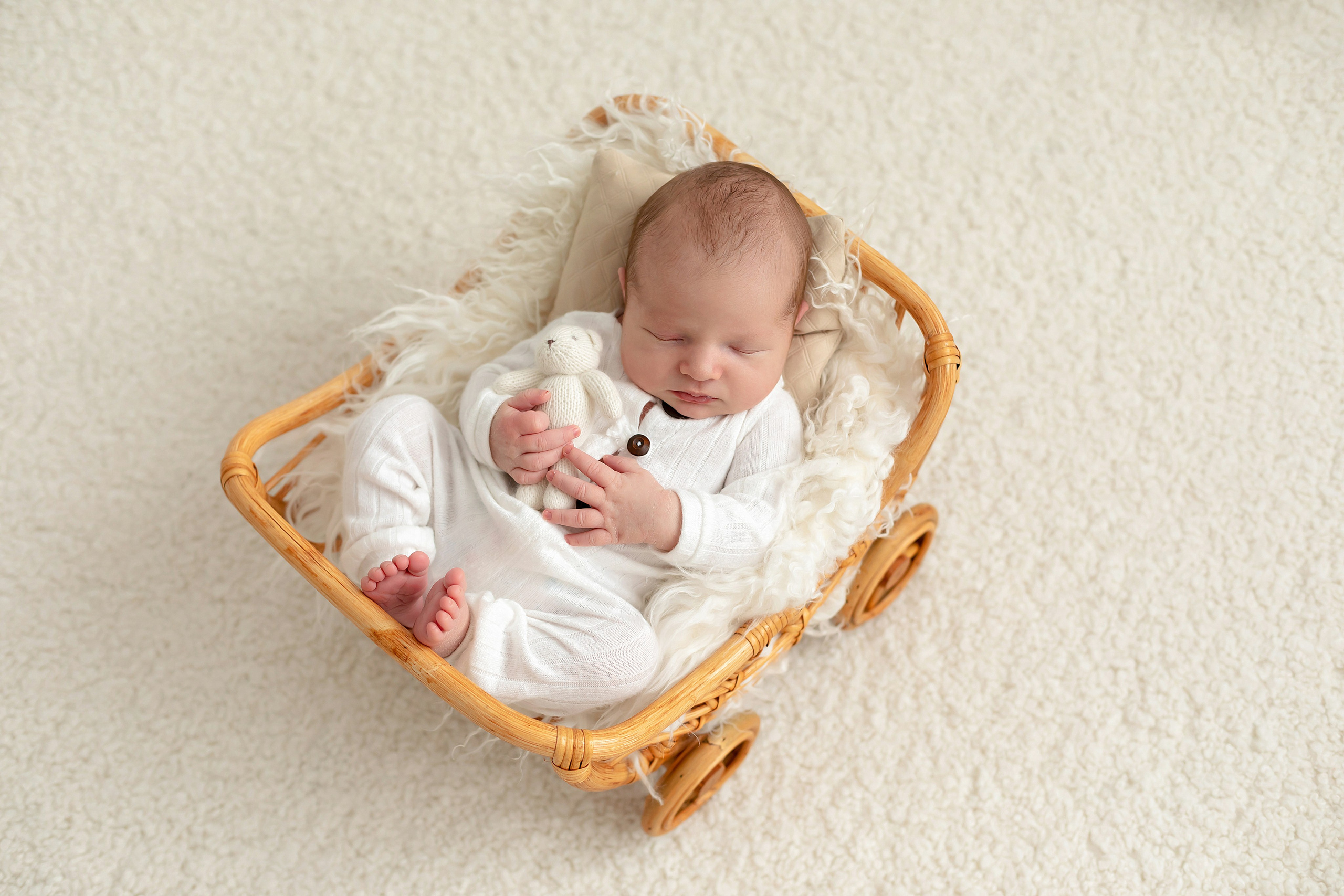 Новорожденные до 28 дней. Фотограф новорожденных в Тюмени