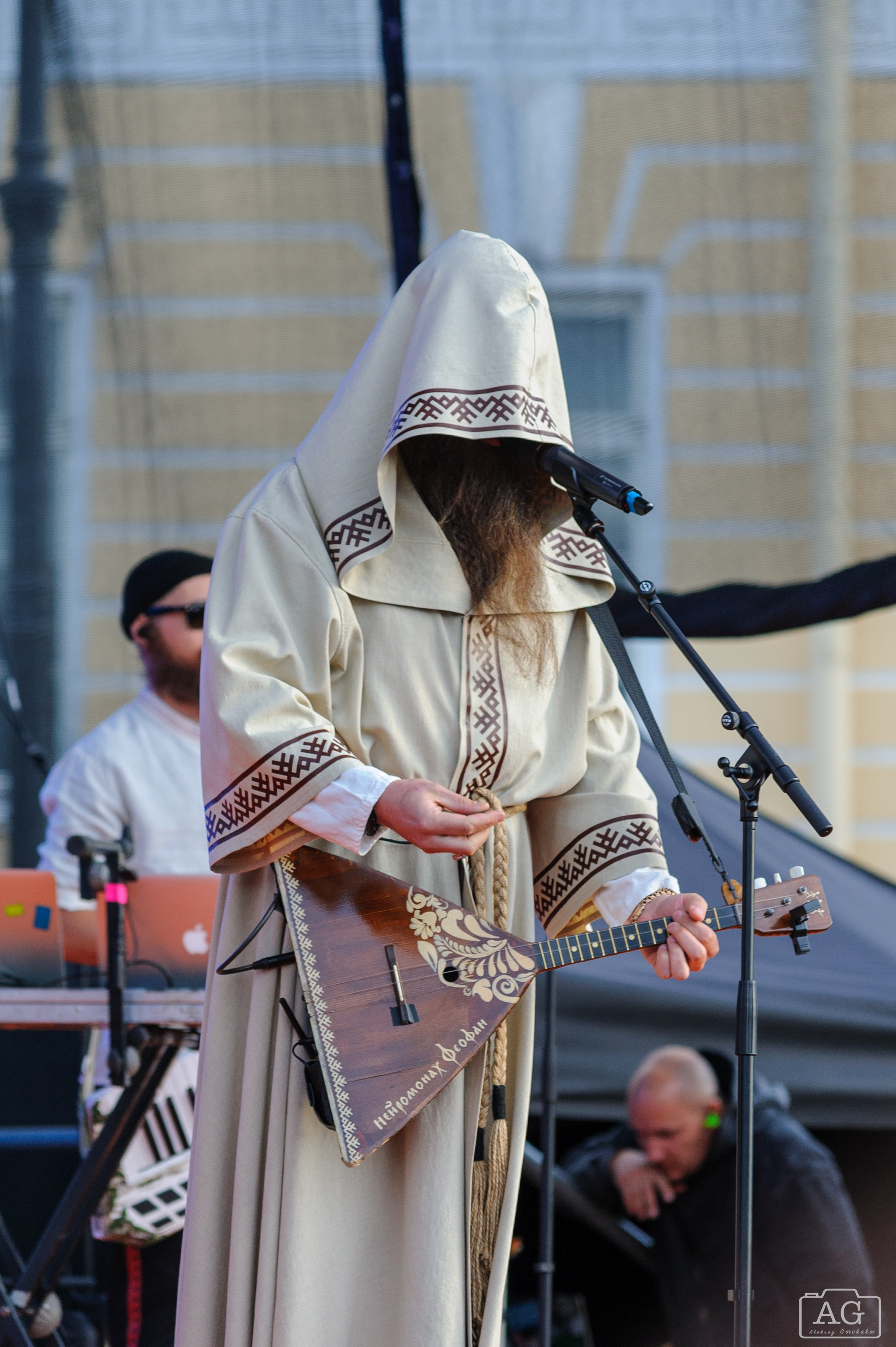 Нейромонах Феофан на открытой тренировке ФК «Зенит». Алексей Горчаков. Фотограф на ваш праздник
