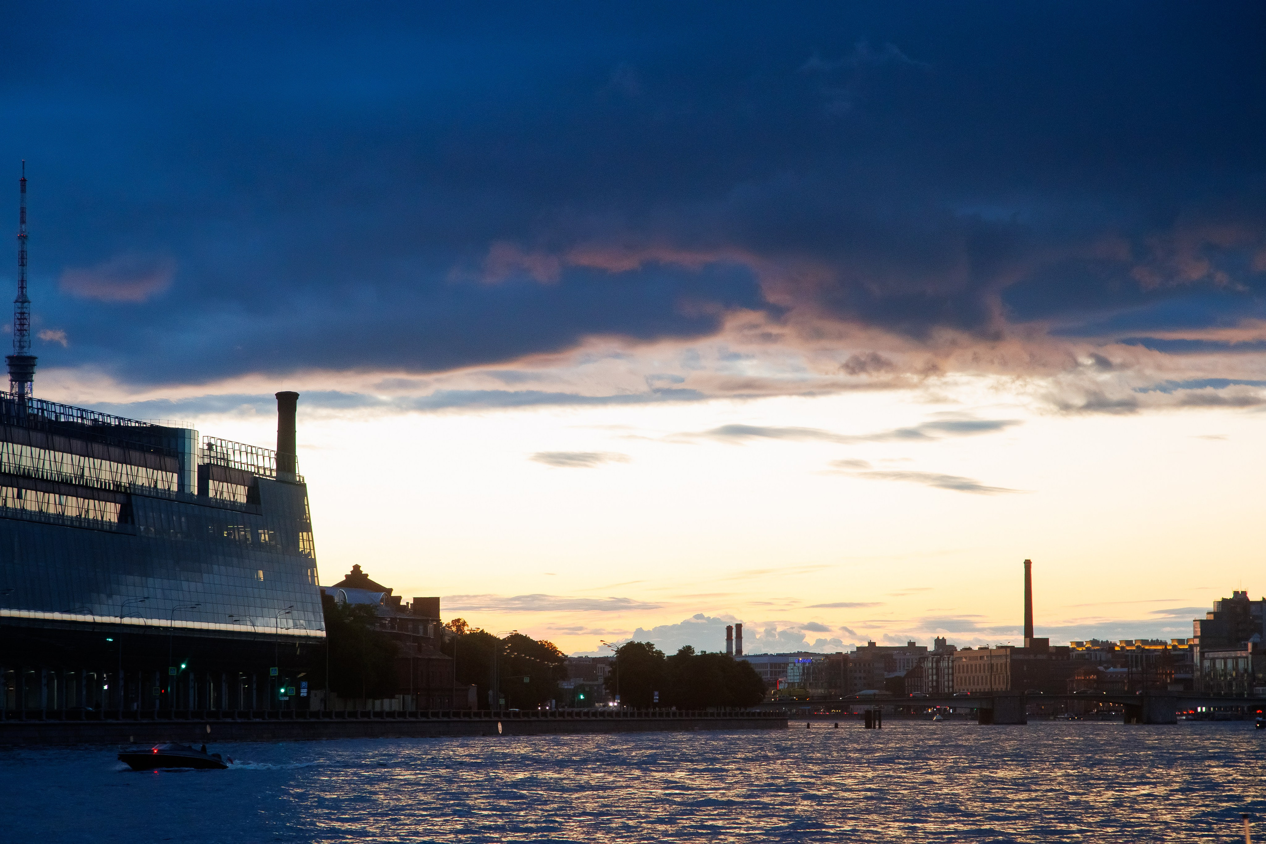 Выпускной на теплоходе. Фотограф в Санкт-Петербурге Чумаков Семен