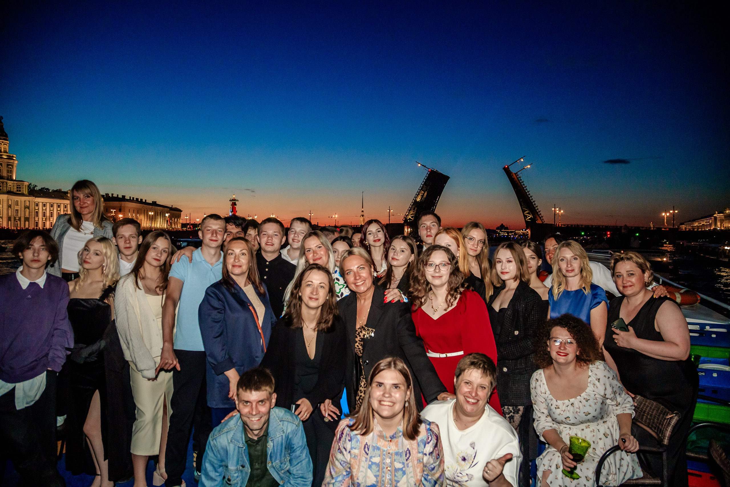Выпускной на теплоходе. Фотограф в Санкт-Петербурге Чумаков Семен