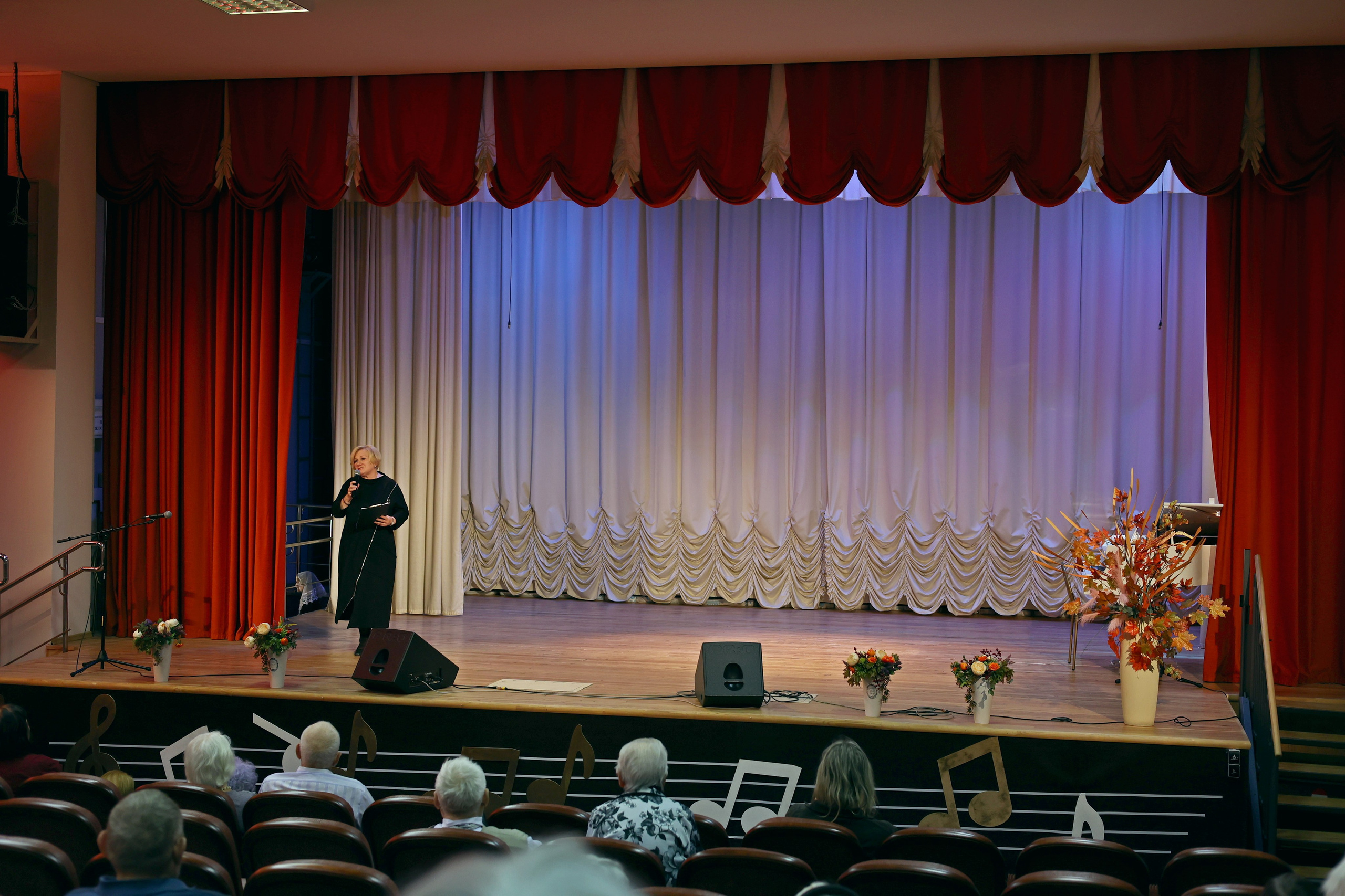 Концерт «От сердца к сердцу» для ветеранов 11.10.2023. Профессиональный фотограф в Москве Алёна Котова