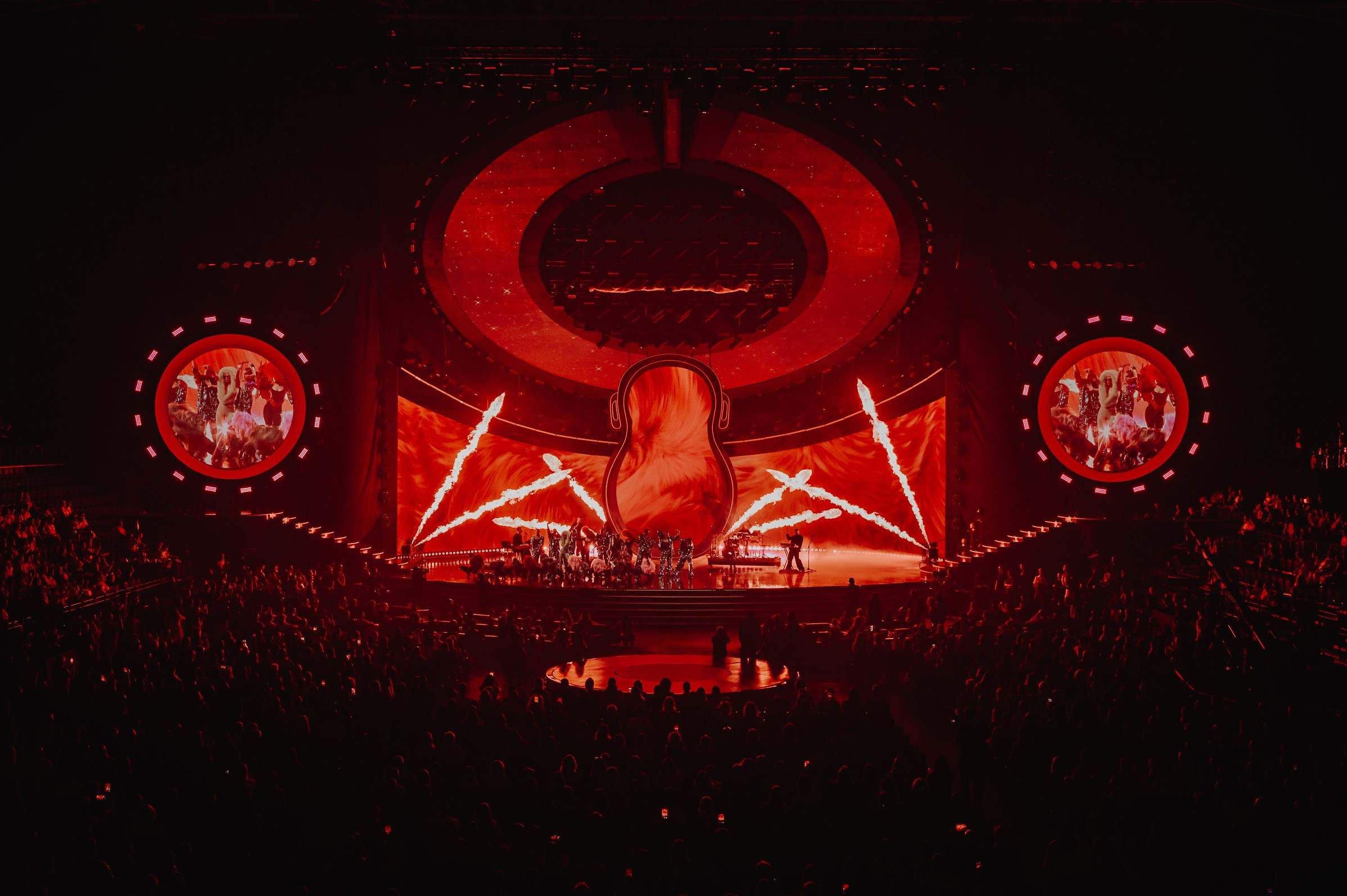 ZIVERT MUSIC AWARDS / 2026. OOPS TEAM