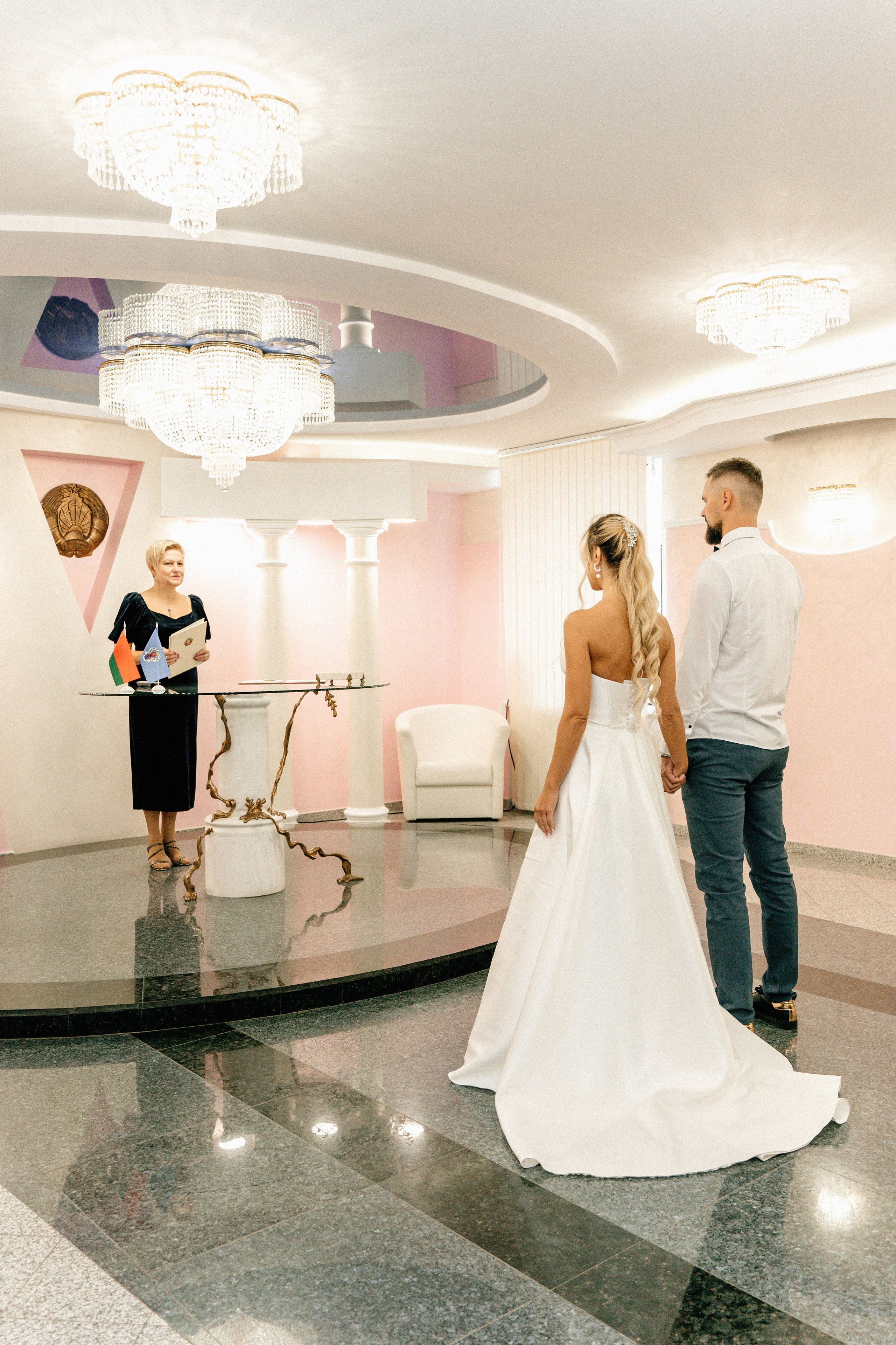 ЗАГС Советского района. Ваш семейный фотограф в Минске — Вика Трегубова