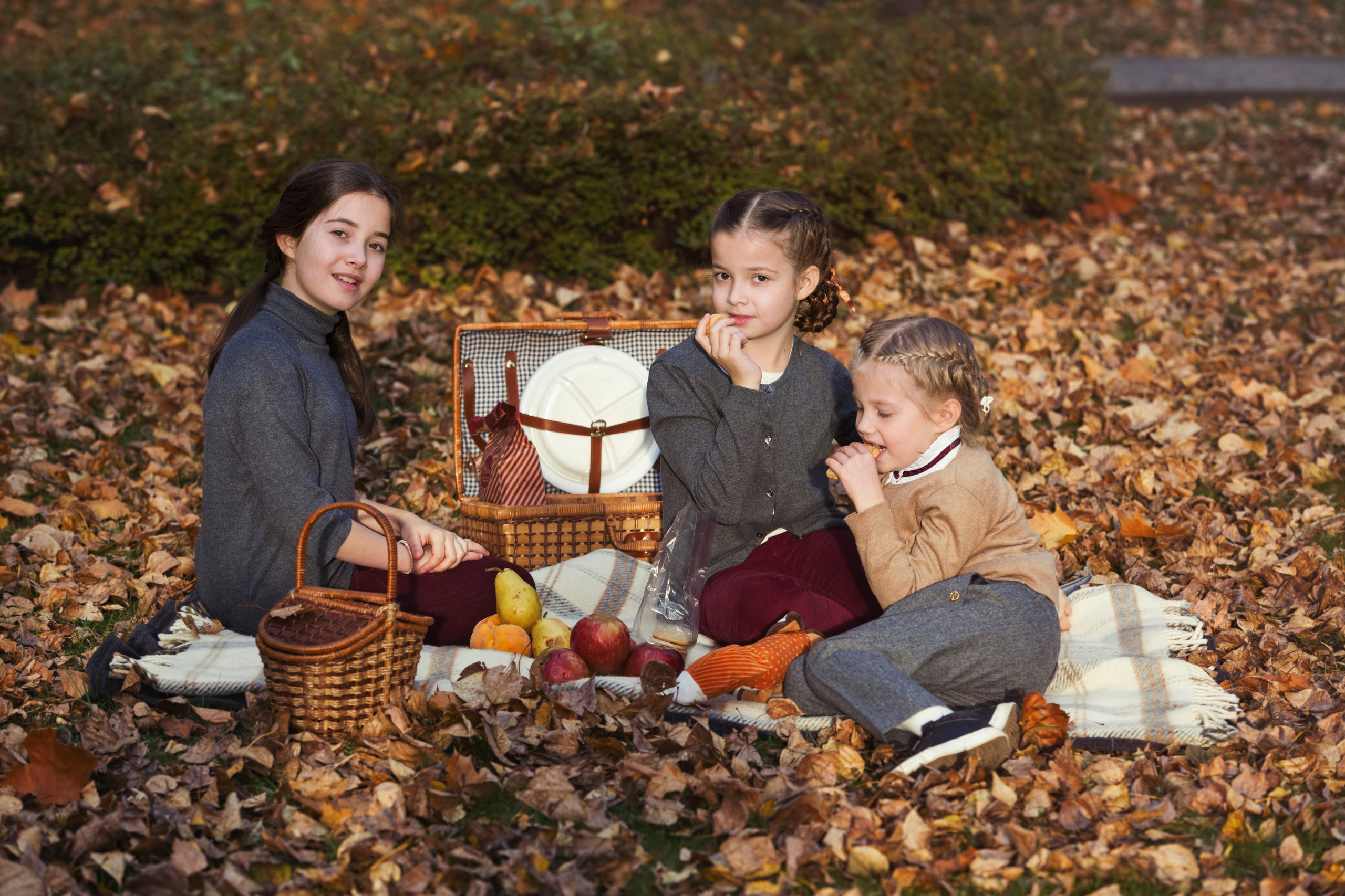 Sisters. Главная