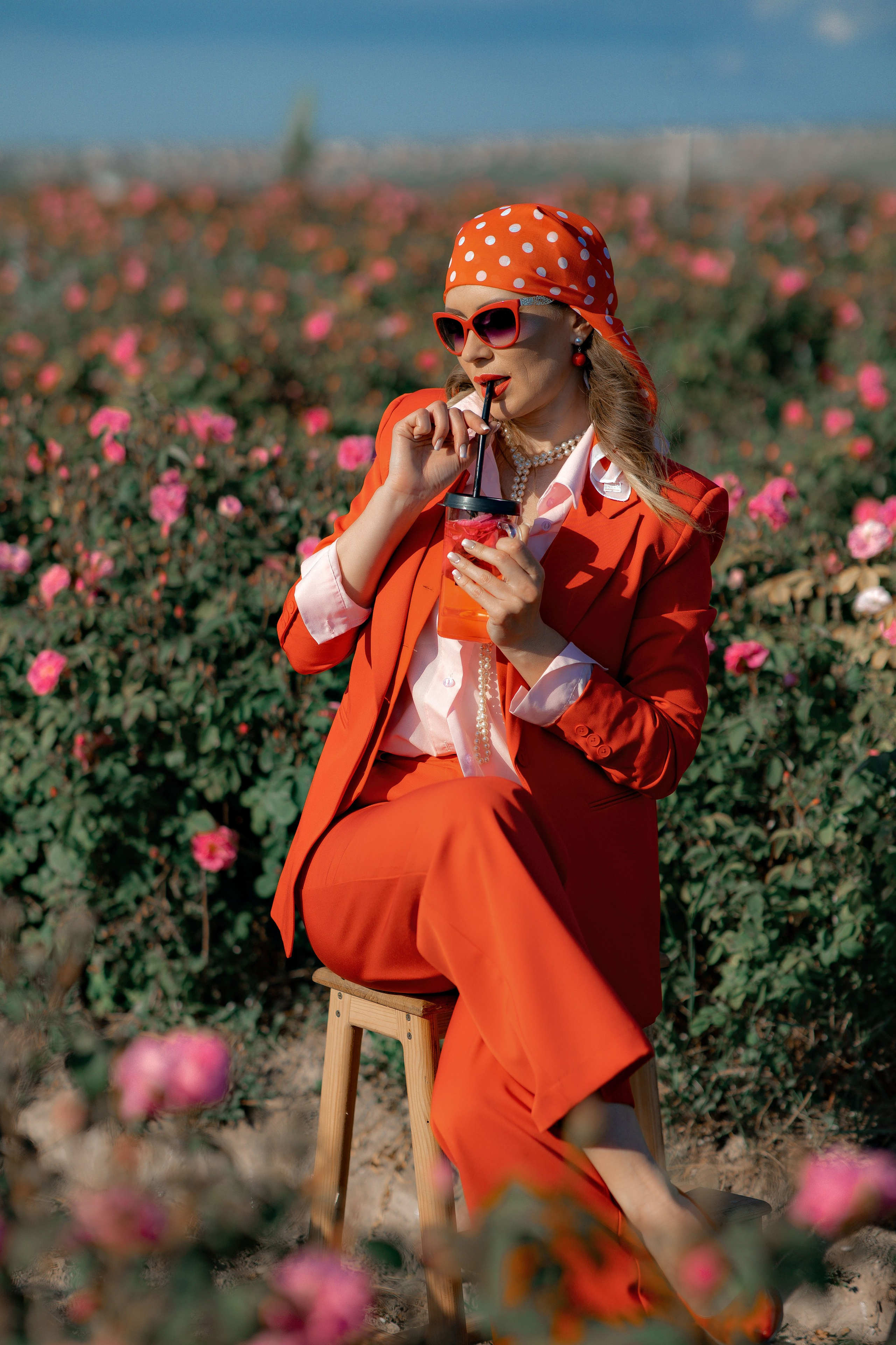 В цветении. Фотограф-стилист Крым Прокат одежды в Крыму. Фотосессии в Крыму