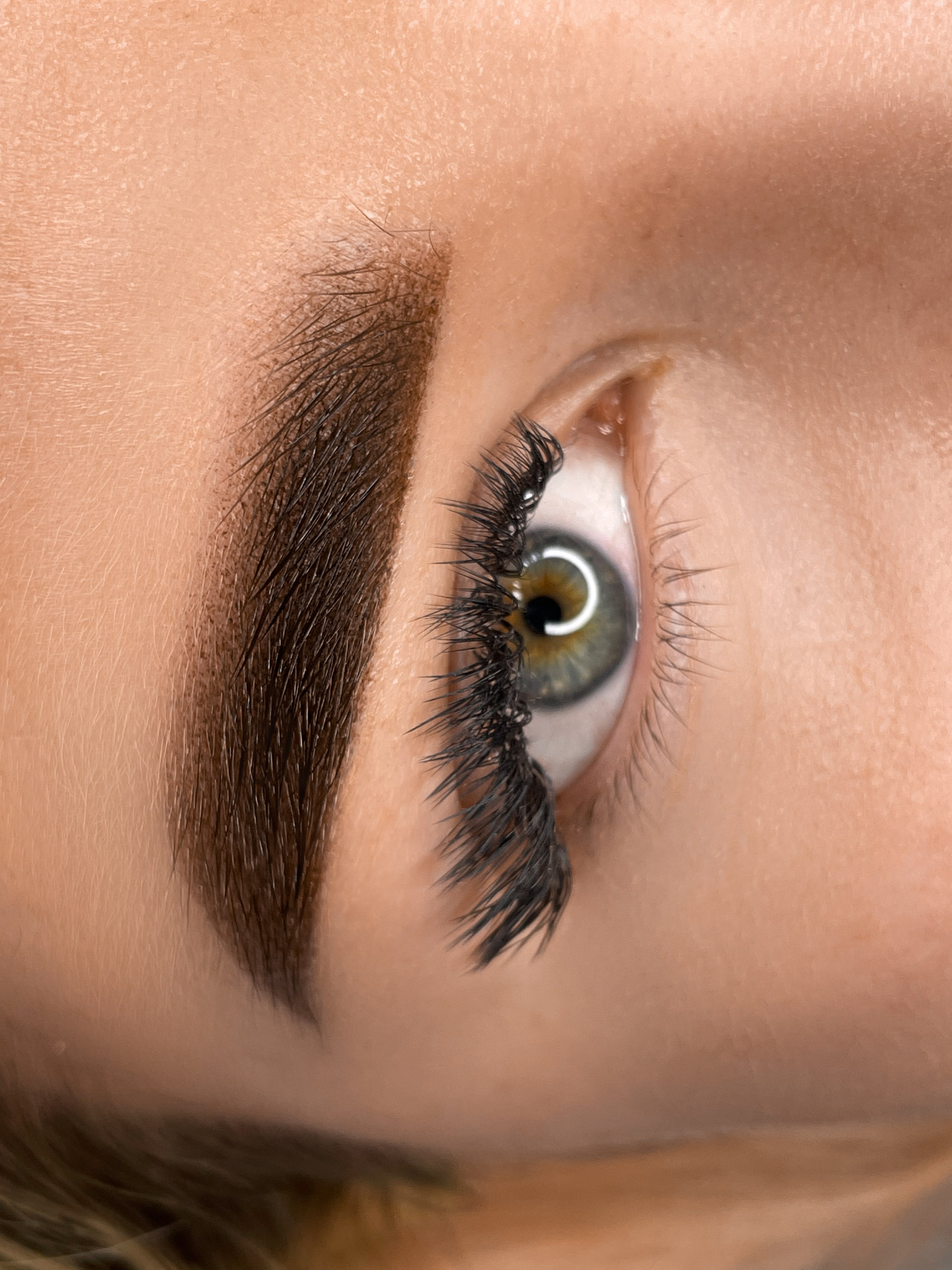 Анастасия. Студия перманентного макияжа, косметологии и массажа SYMMETRY в Москве, м. Киевская