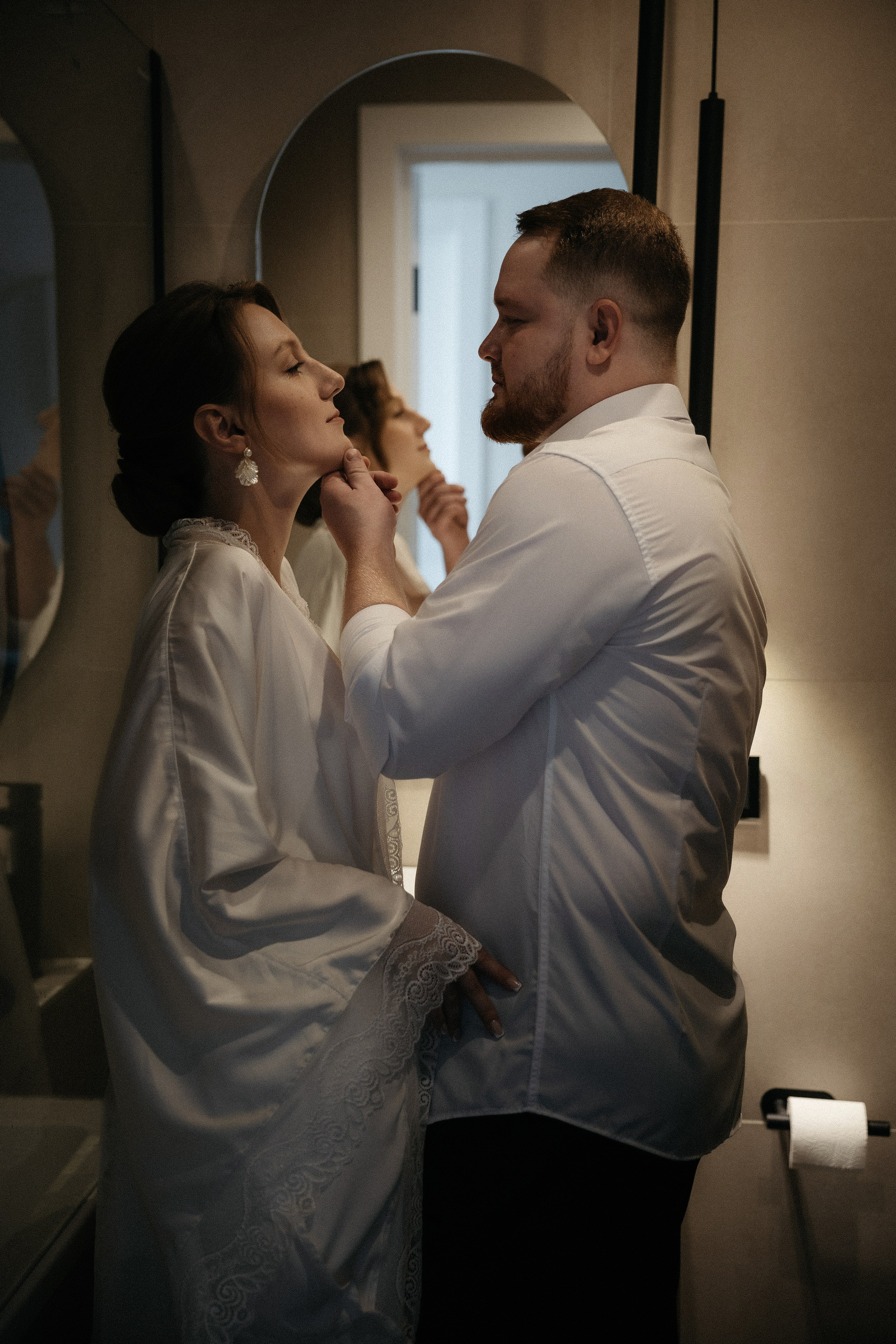 Утро невесты и свадебная фотосессия на теплоходе по Москве-реке