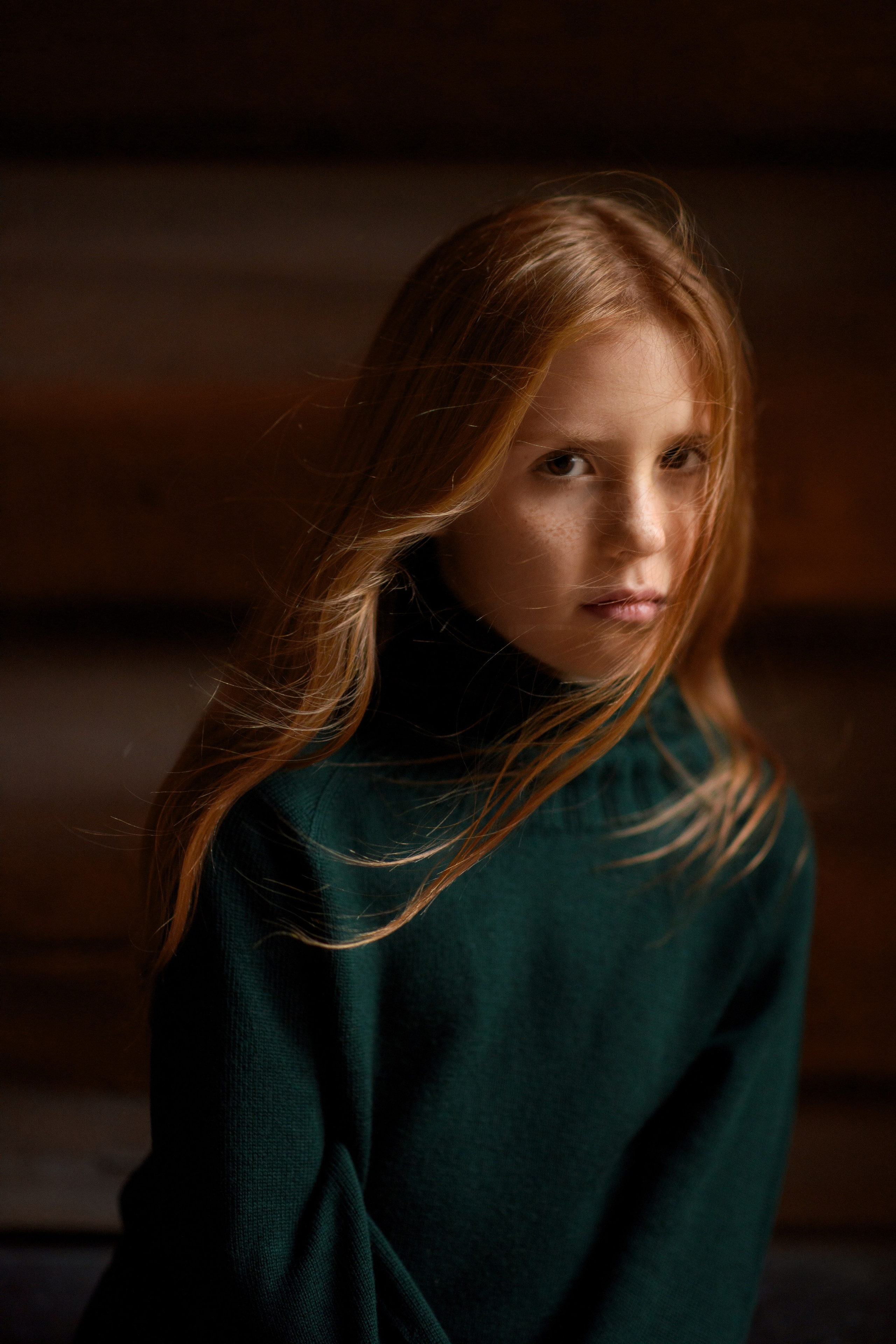 Фотосессия рыжей девочки-подростка в Коломенском. Главная