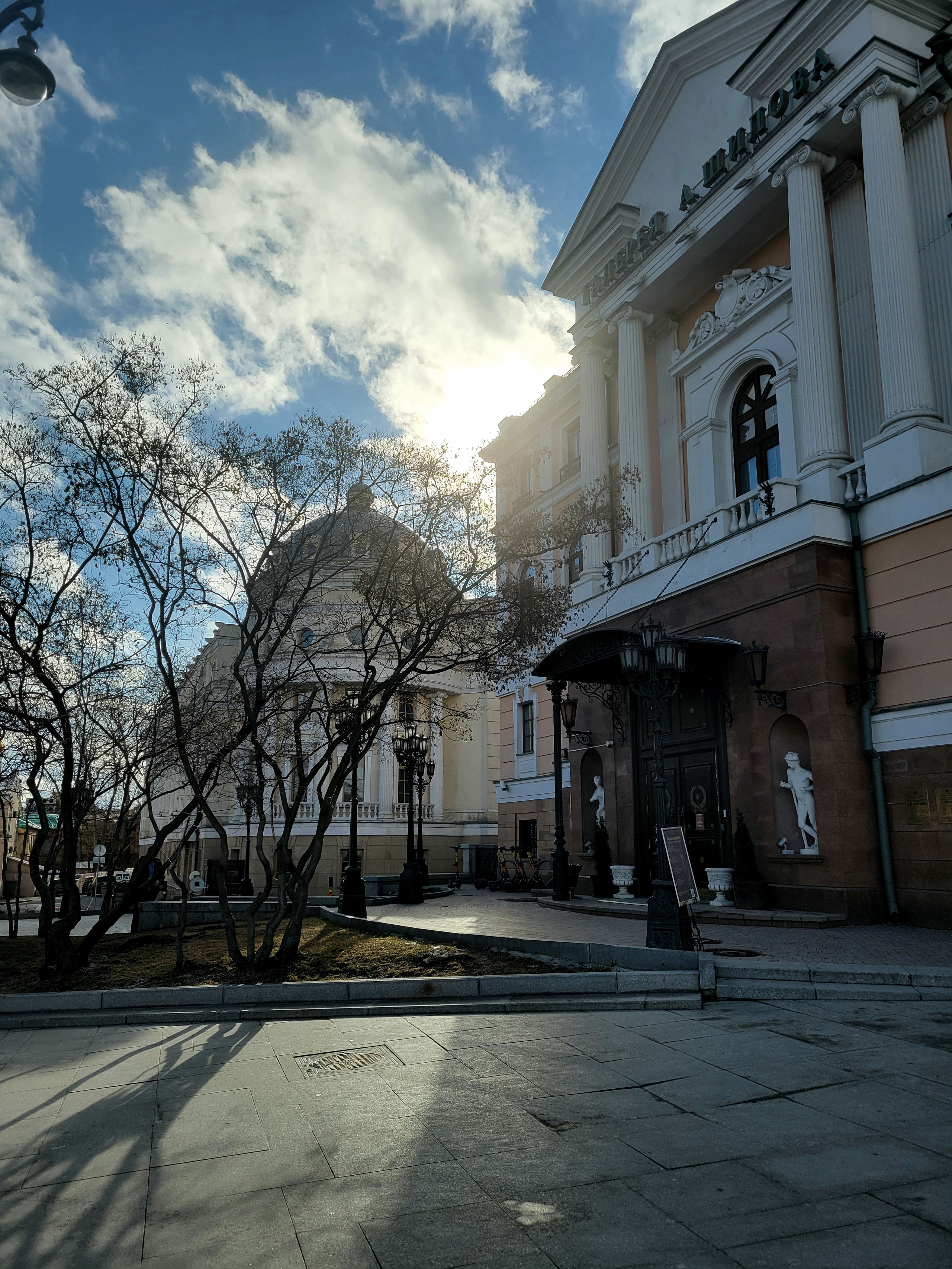 Znamenka - Volkhonka streets