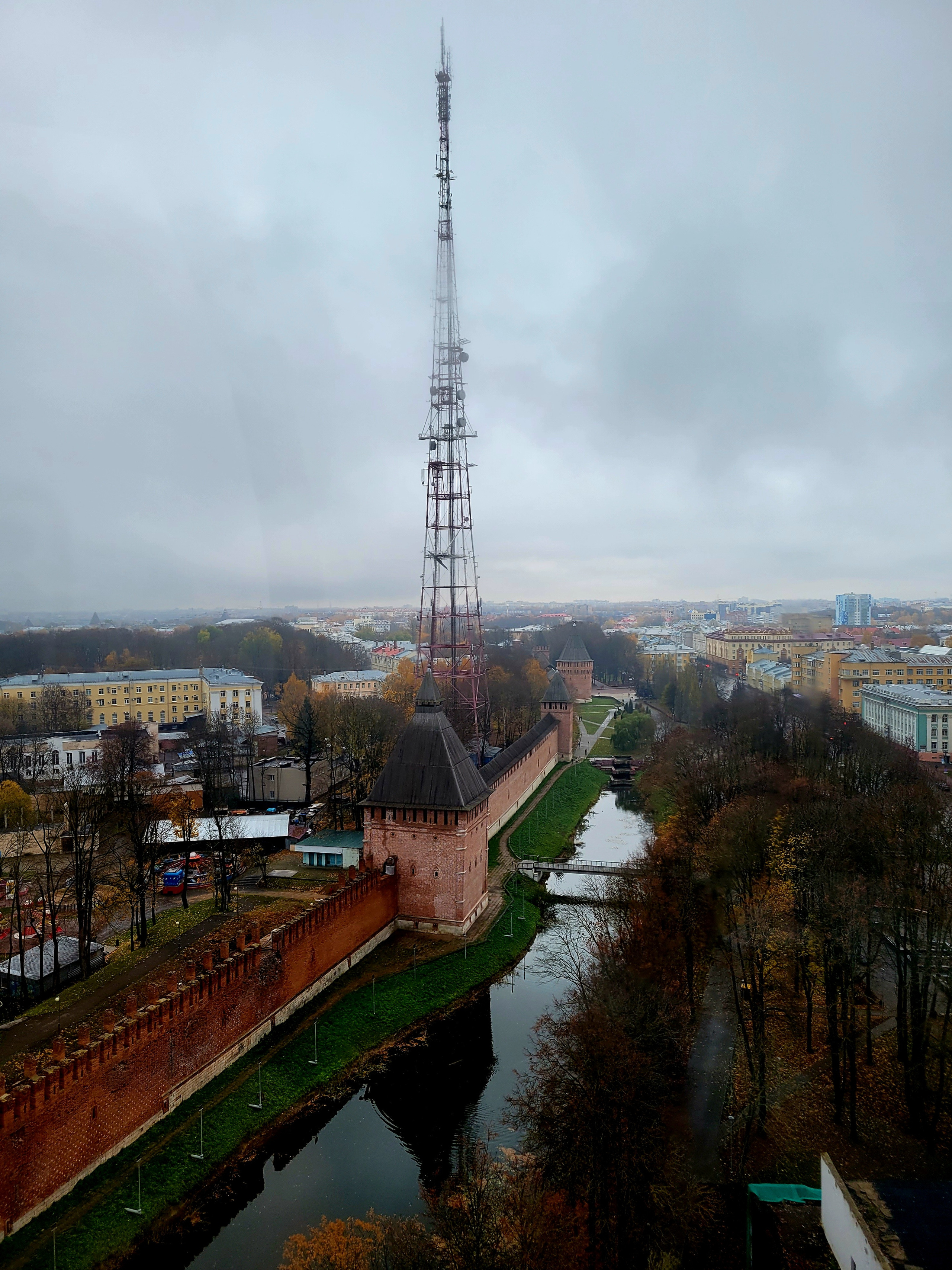 City view from the wheel