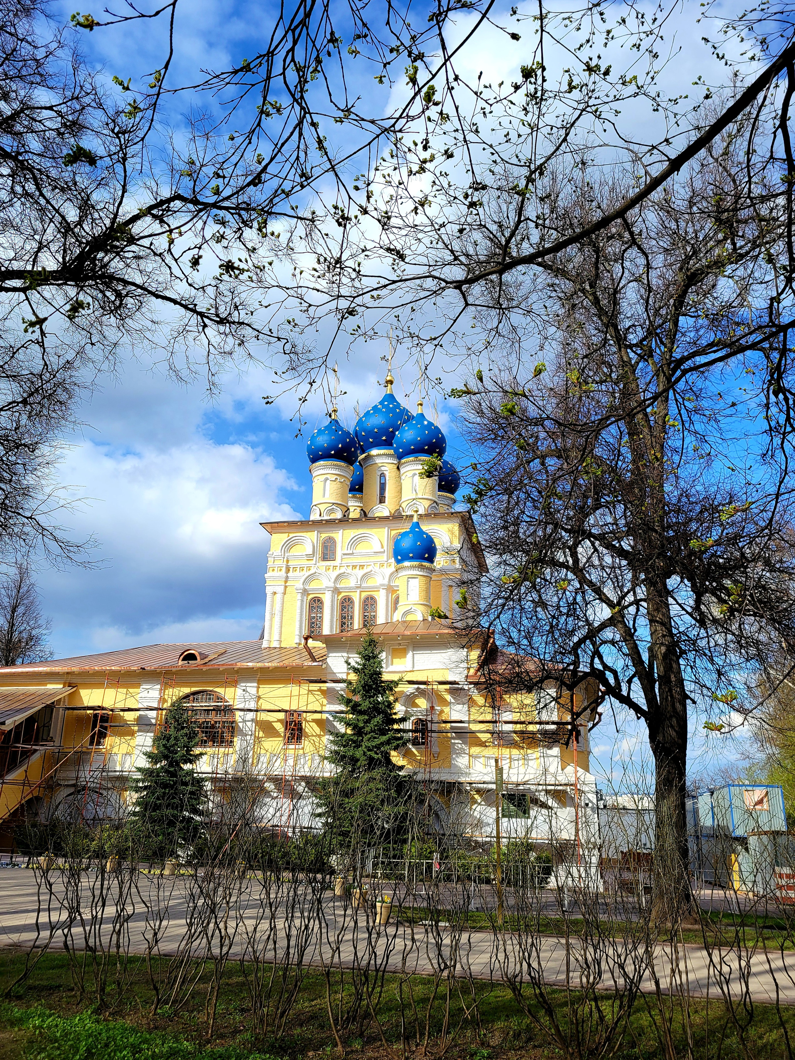 Коломенское. 04/22. Walk & Fly with Batay