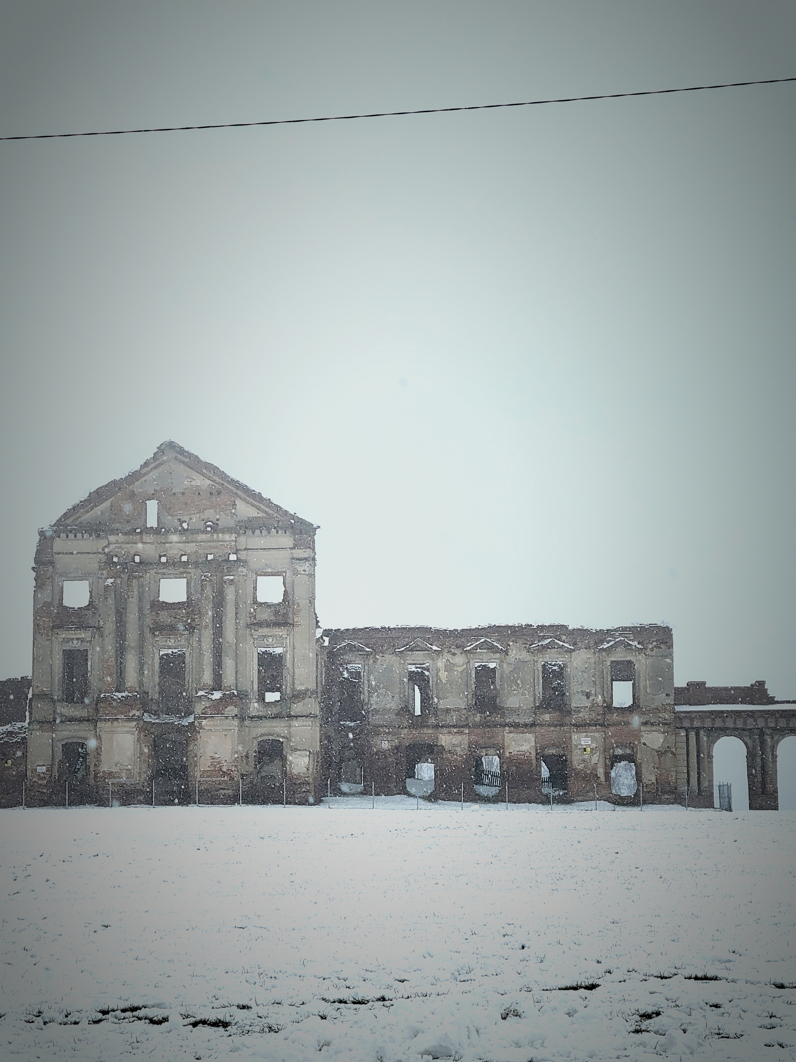 Ружанский замок - резиденция князей Сапег. 