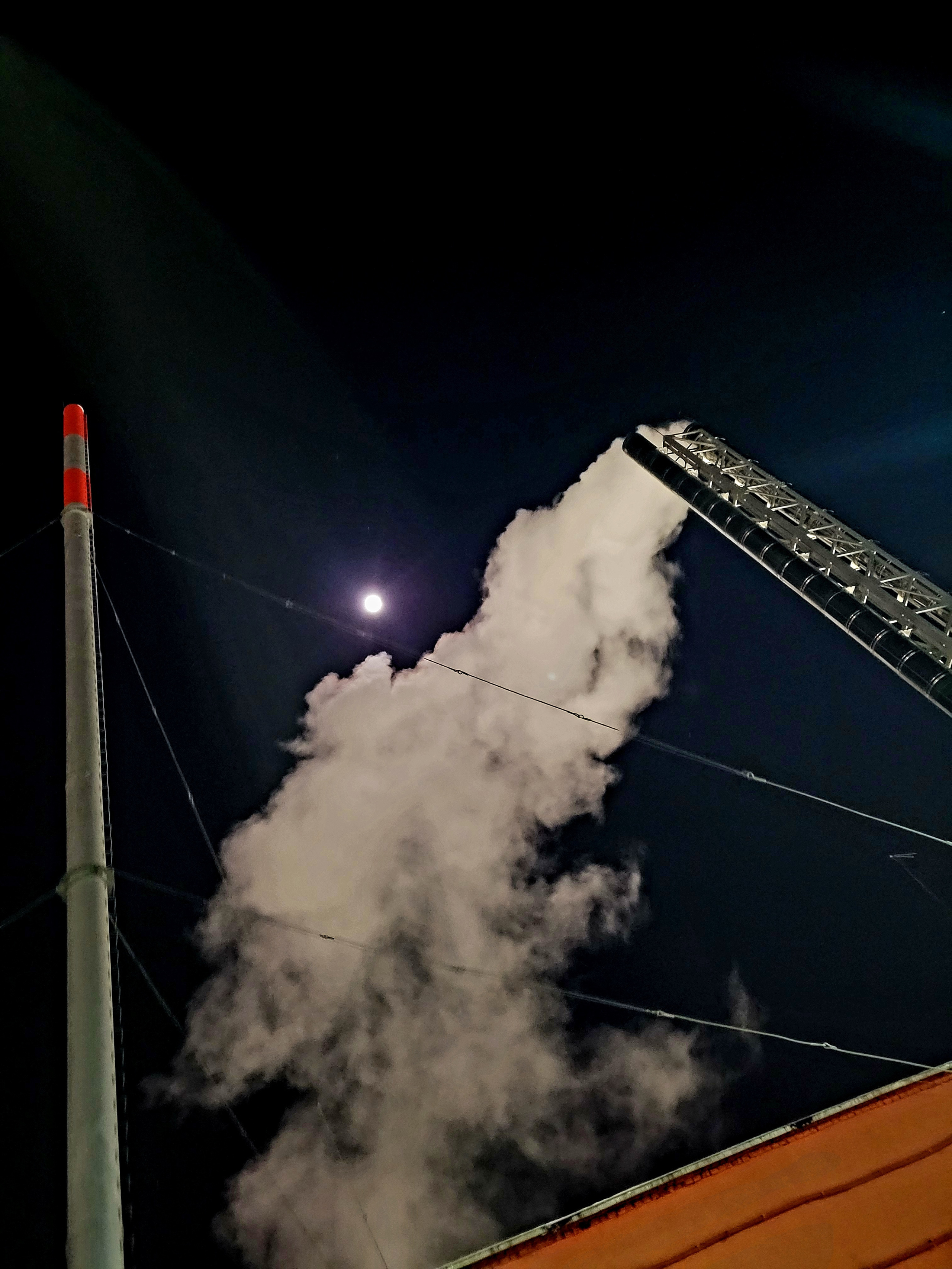 Мерзло все - и нос, и руки, и телефон