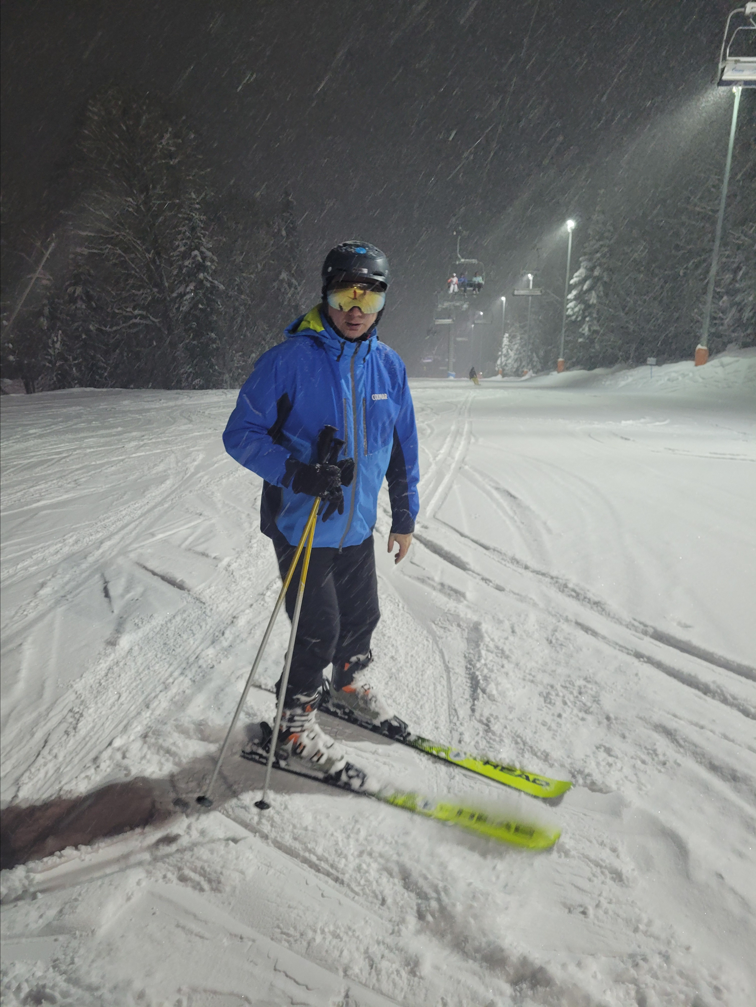 Night skating during hard snowing