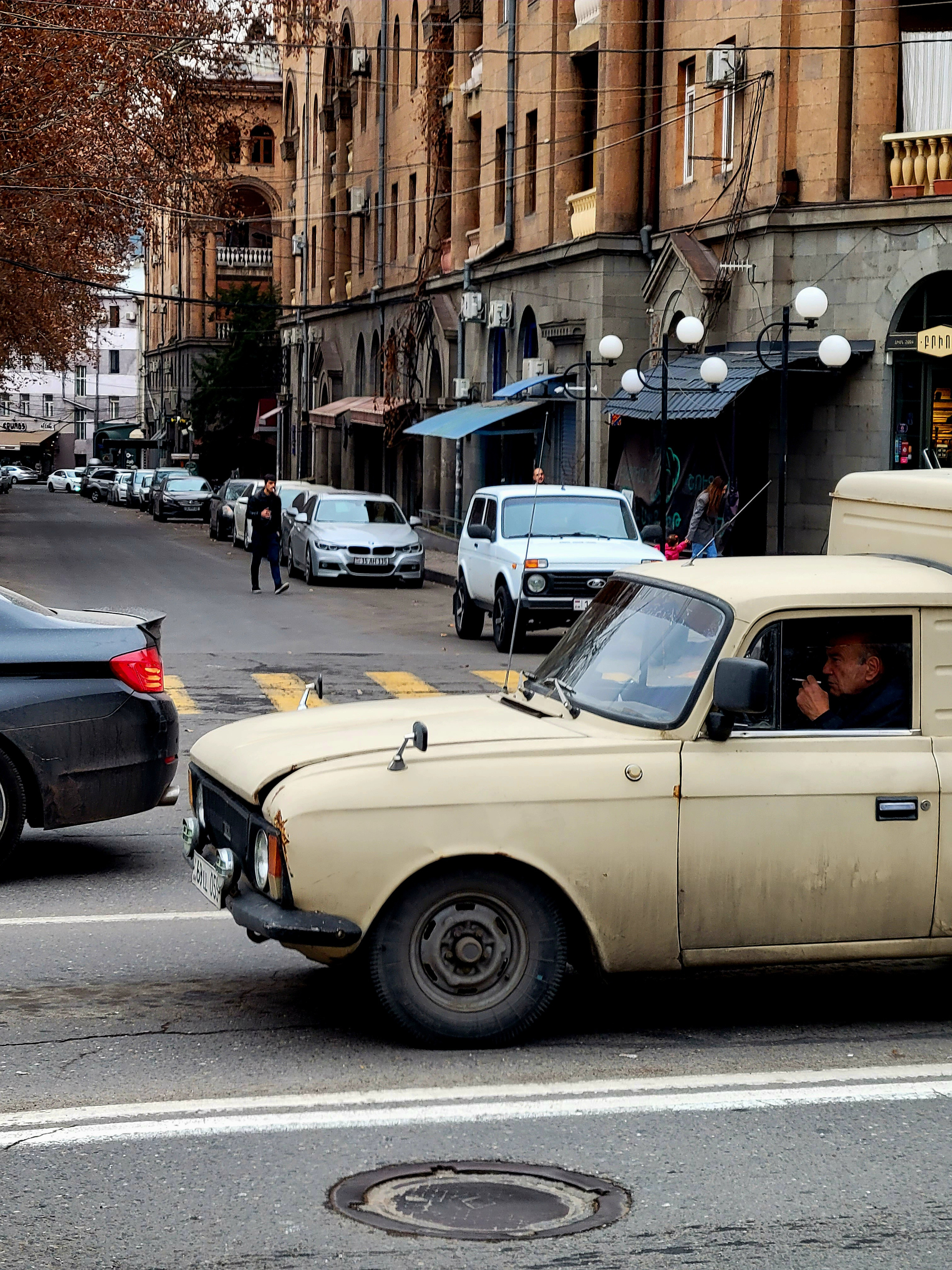 И такие раритеты не музейные экспонаты - а вполне себе уверенные участники движения