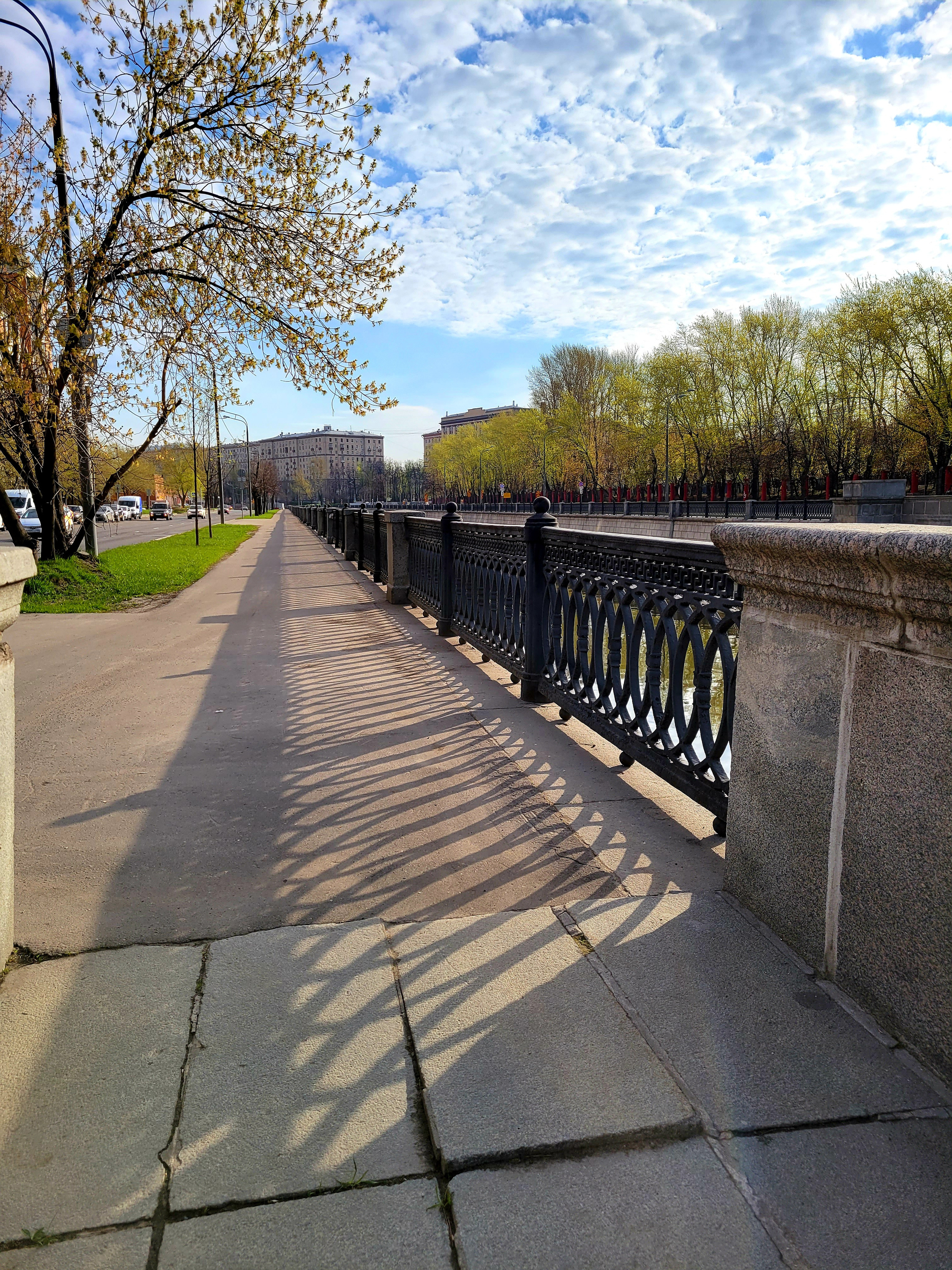 Набережная Яузы. 05/22. Walk & Fly with Batay