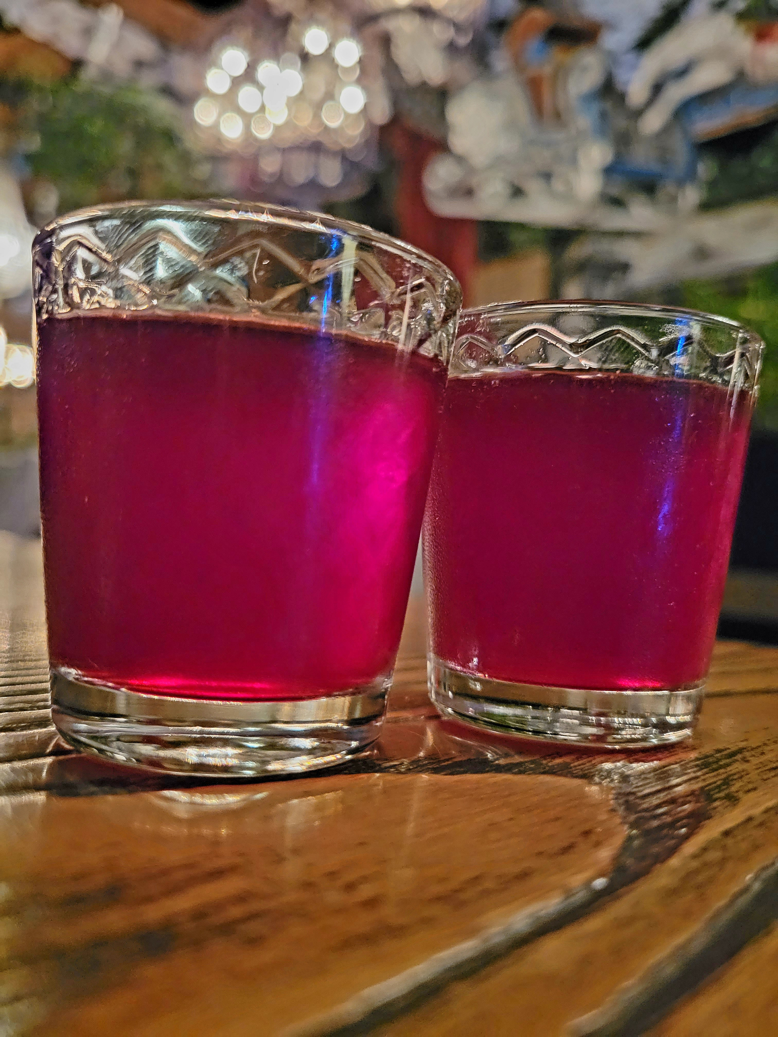 После дороги в 1000+ км, стартовав в 8 утра 1 января - как же хорошо попробовать в Ростове вишневой настойки