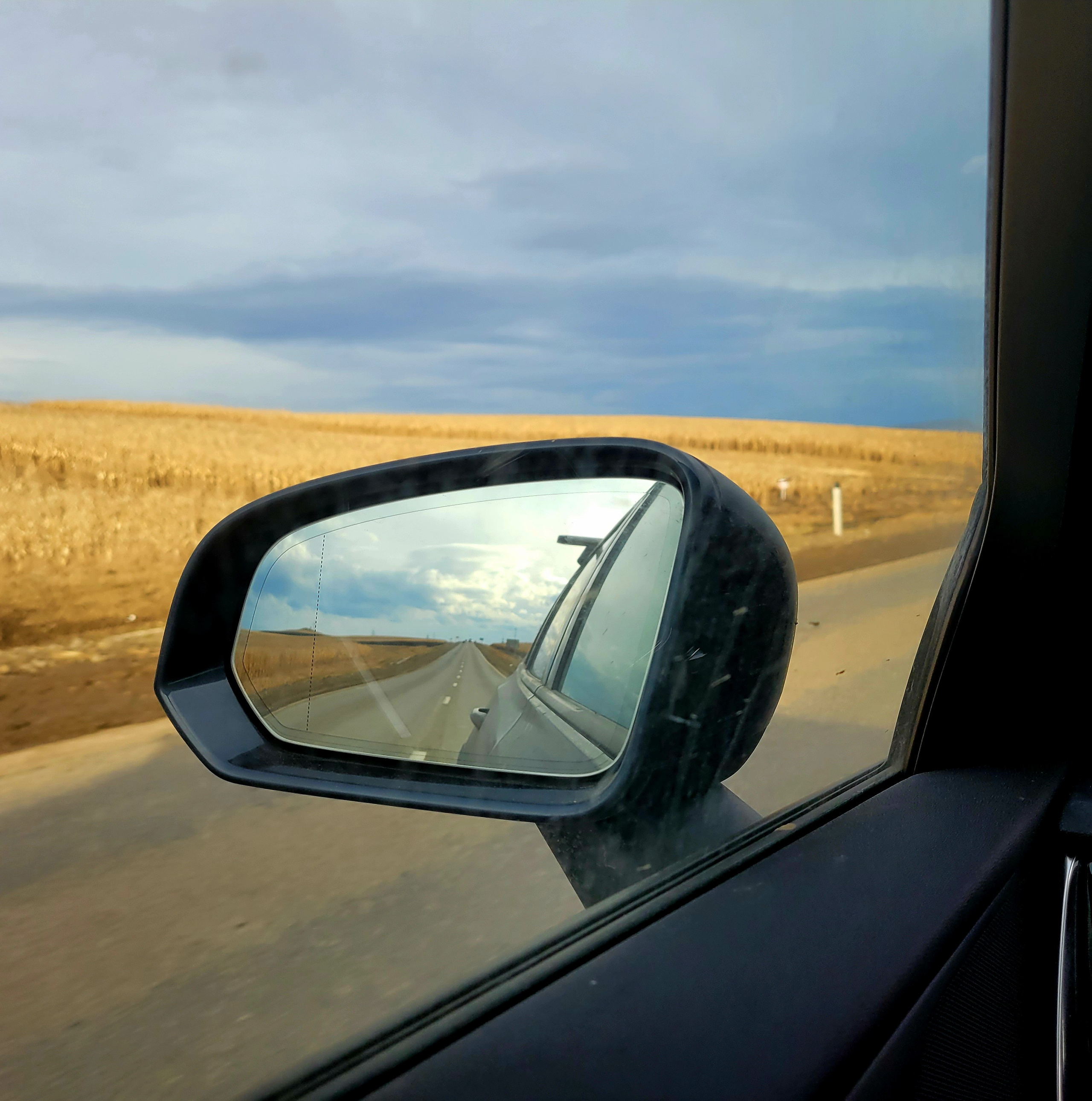 А при подъезде к Ростову температура упала до 3... 2.... 0... -2...