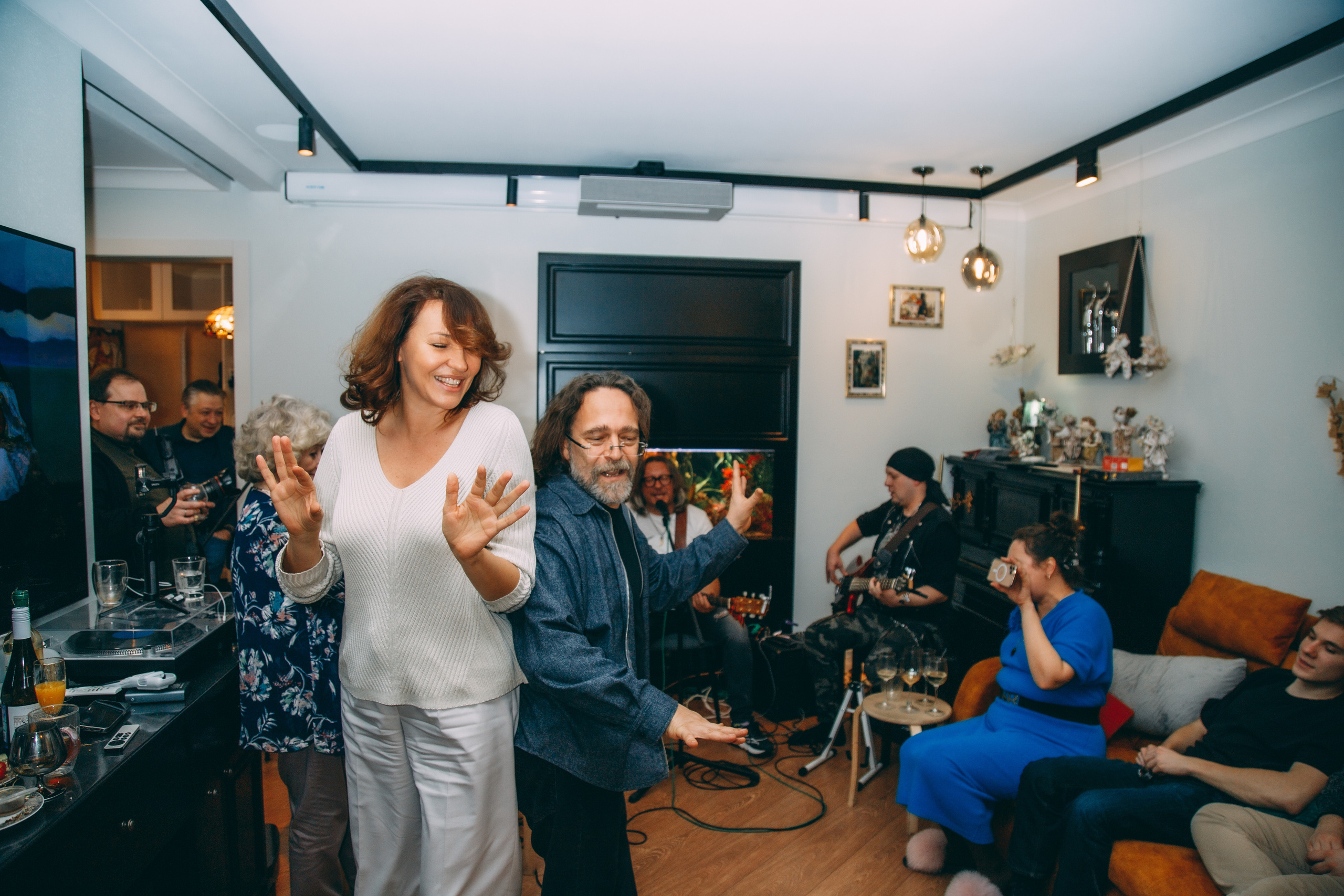 Квартирник с Тимуром Ведерниковым, Натальей Кучер и Екатериной Котёночкиной. Фотограф в Москве и Московской области