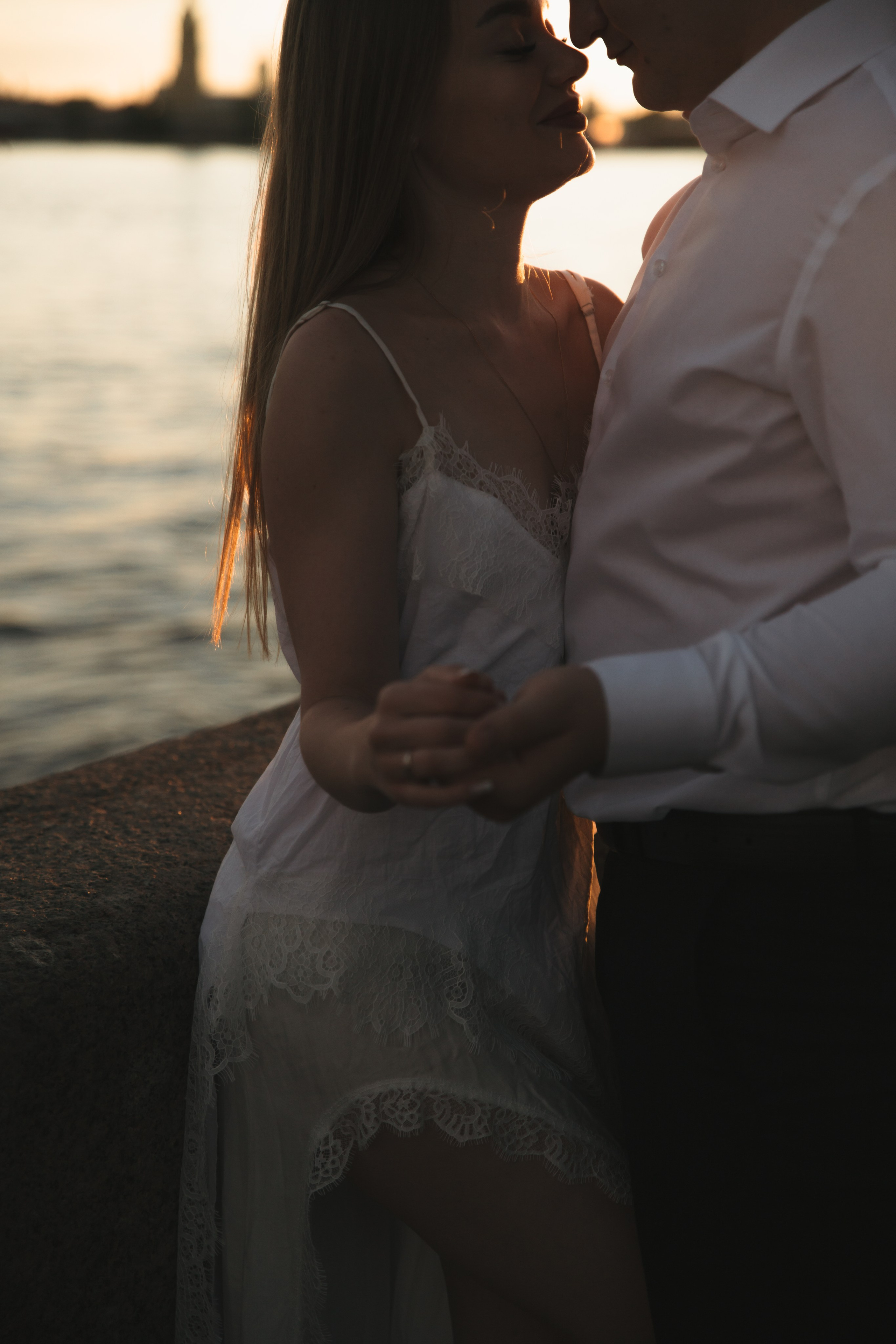 Момент счастливой любви. Свадебный фотограф Питер СПБ Индивидуальные, парные, свадебные съёмки