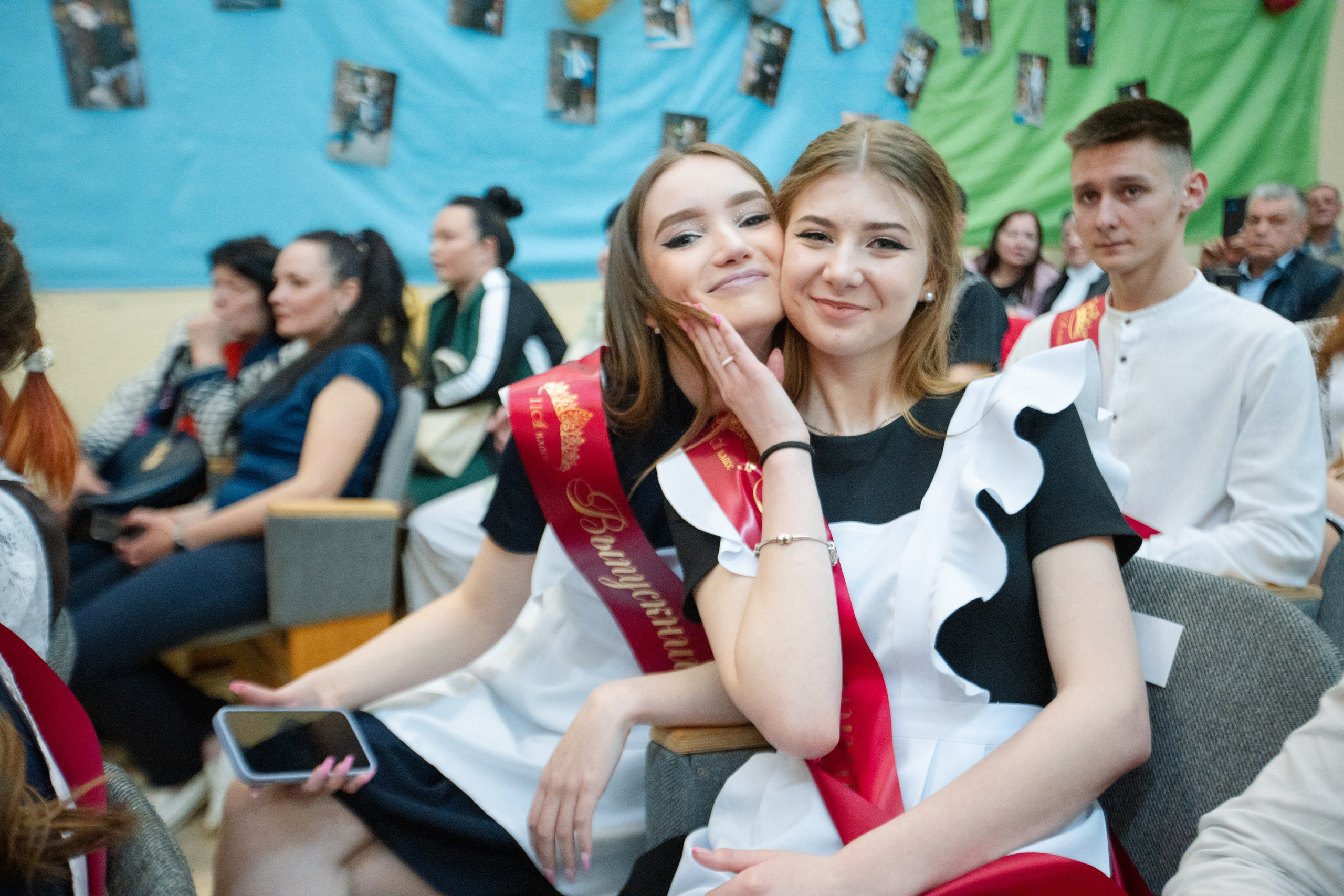 Фотограф на последний звонок или выпускной вечер 2026. Выпускные альбомы в Серпухове