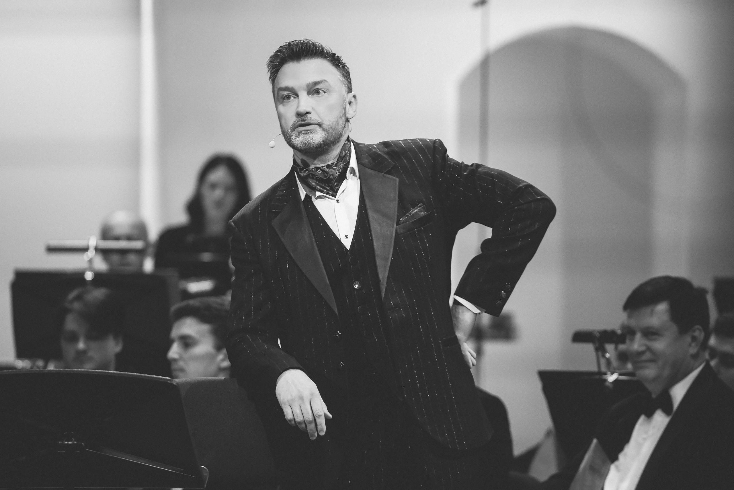 «Средь шумного бала» — литературный концерт Осиповского оркестра. Дарья Письменюк / Darya Leitstern — фотограф, музыкант, журналист, путешественник