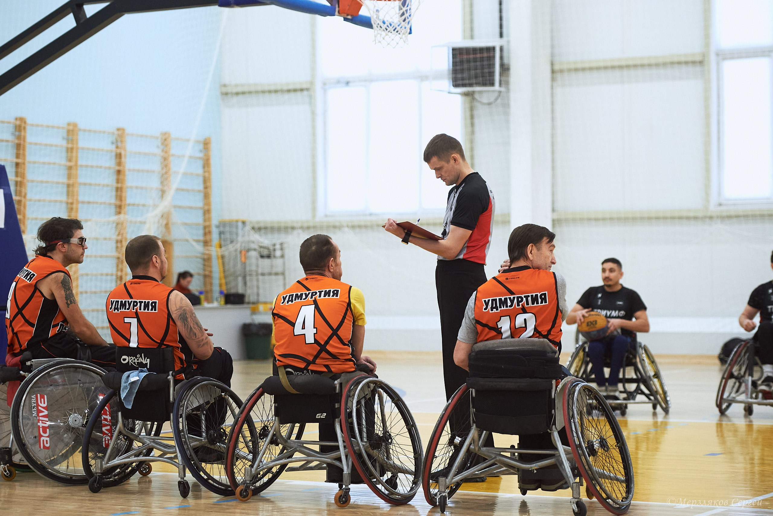 X традиционный Рождественский турнир по баскетболу на колясках. Ижевск. Спортивный репортажный фотограф в Ижевске Сергей Мерзляков