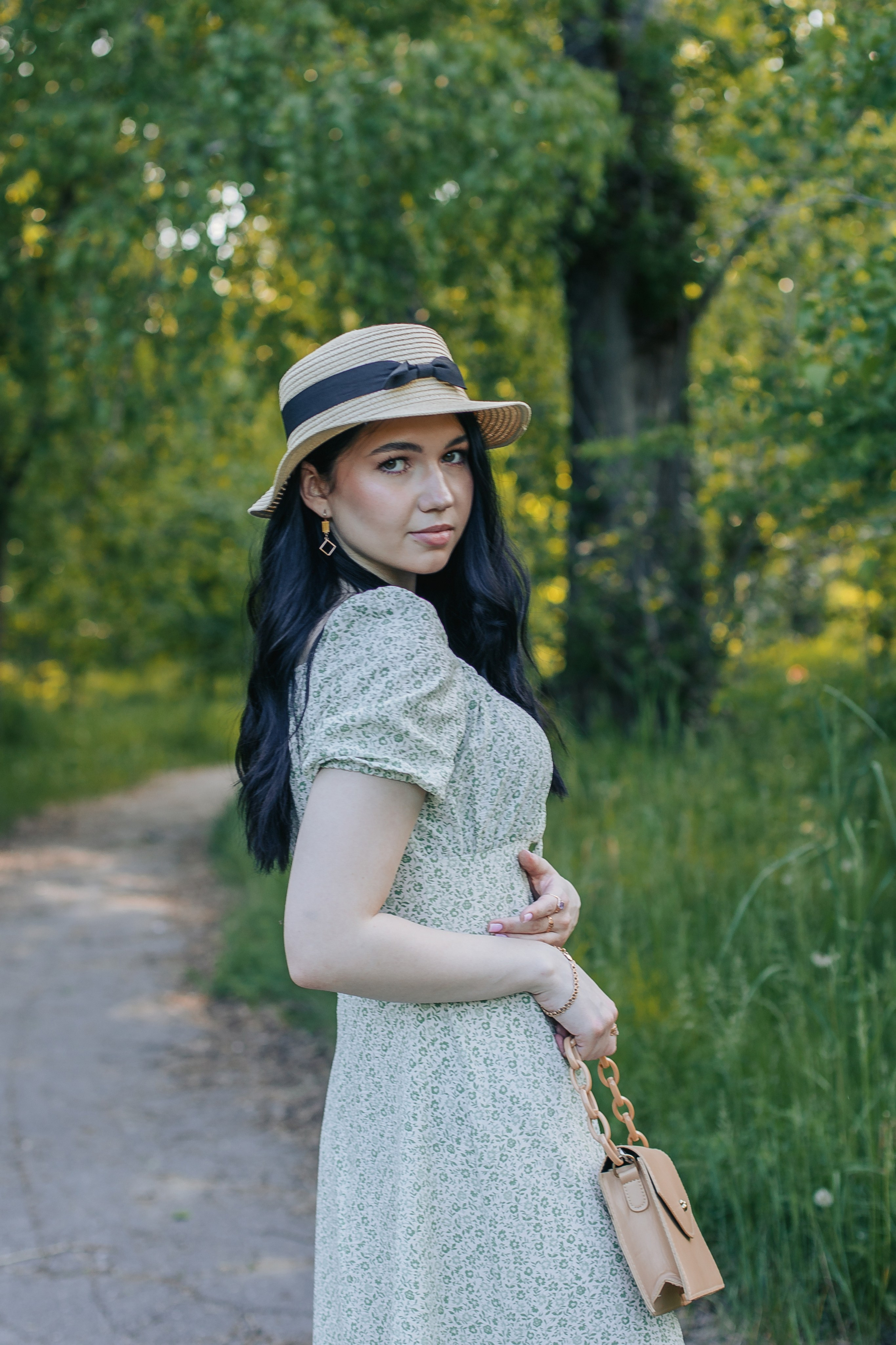 Александра. Выпускные альбомы Искитим, Бердск и Новосибирск Крюкова Елена