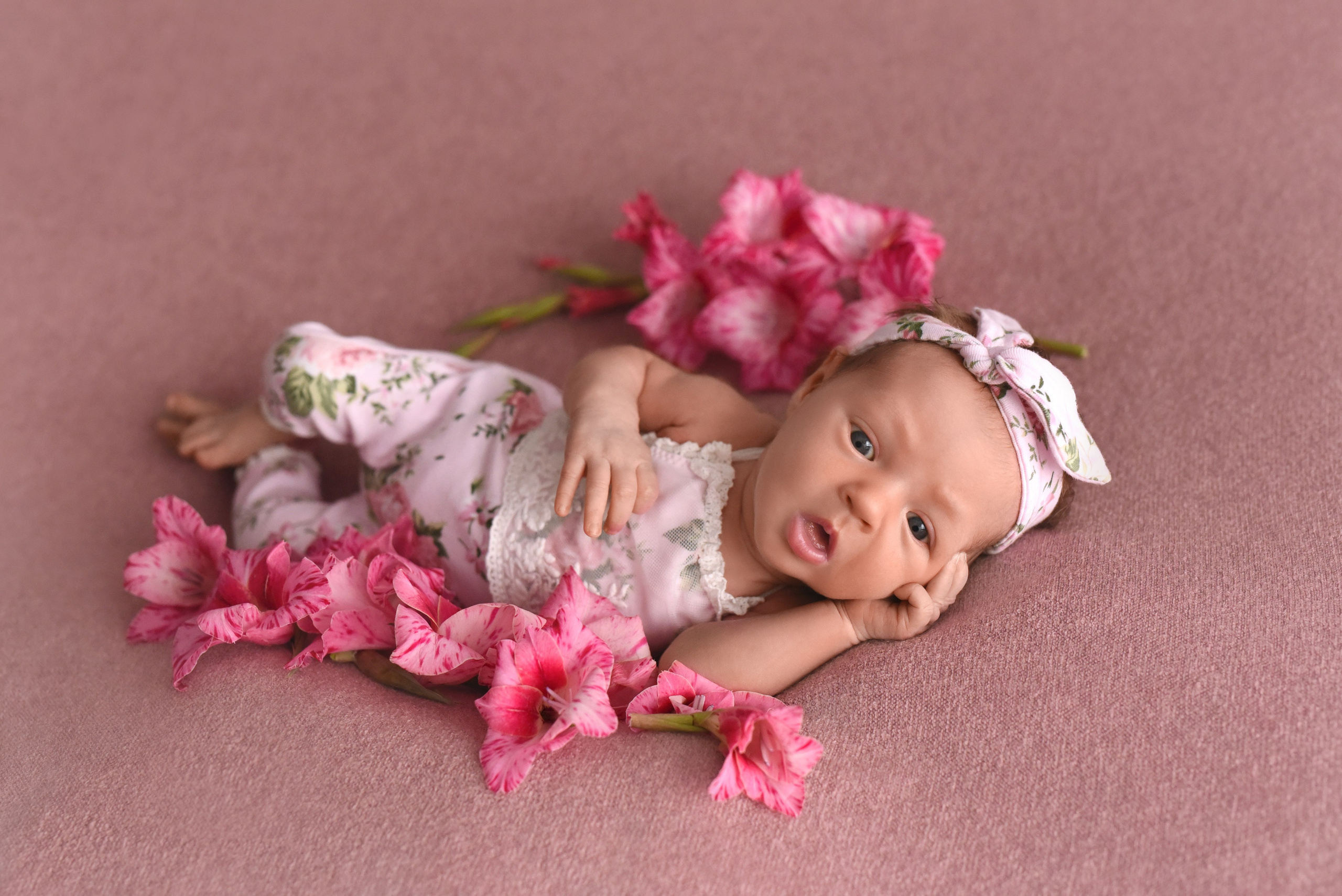 Новорожденные малыши. Детский и семейный Фотограф г. Красноярск