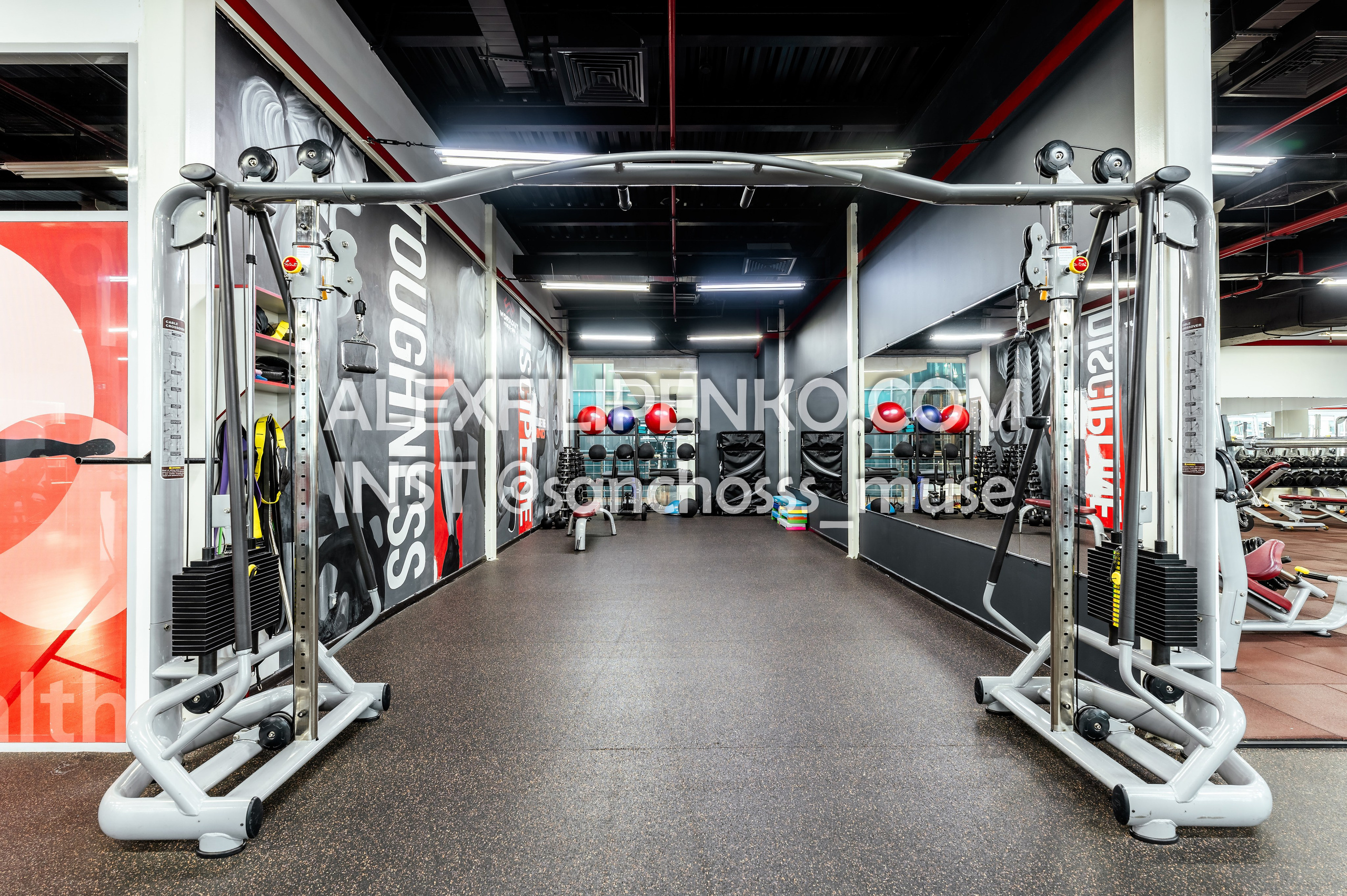 WORKOUT Достык 18. Фотограф интерьера недвижимости и архитектуры в Астане